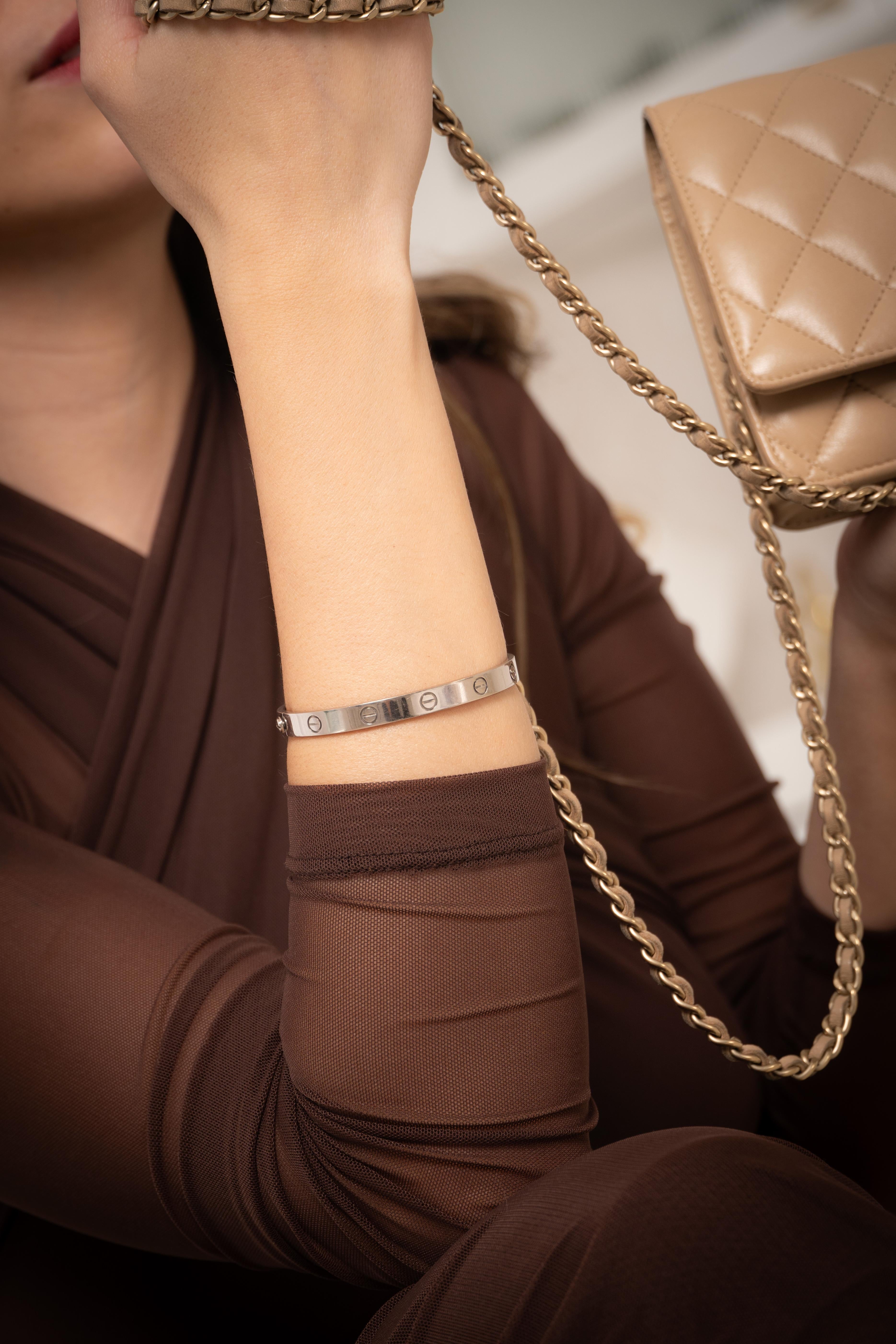 How to Prepare Designer Jewellery for Resale | Replica Handbags 