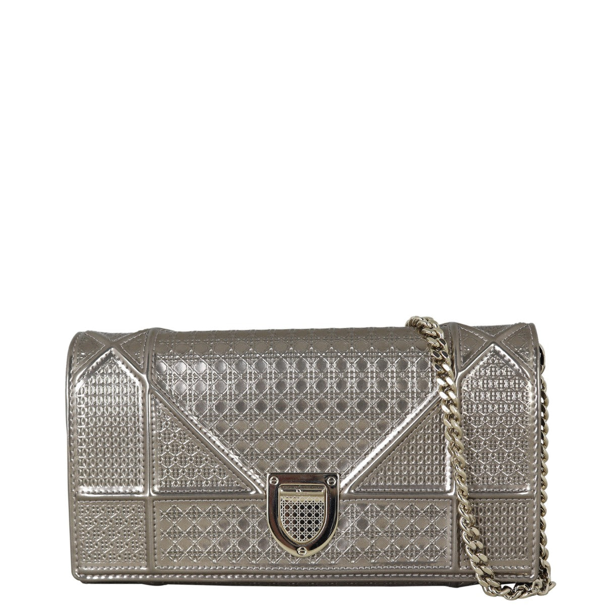 Dior Diorama Wallet on Chain Micro-Cannage Front With Chain