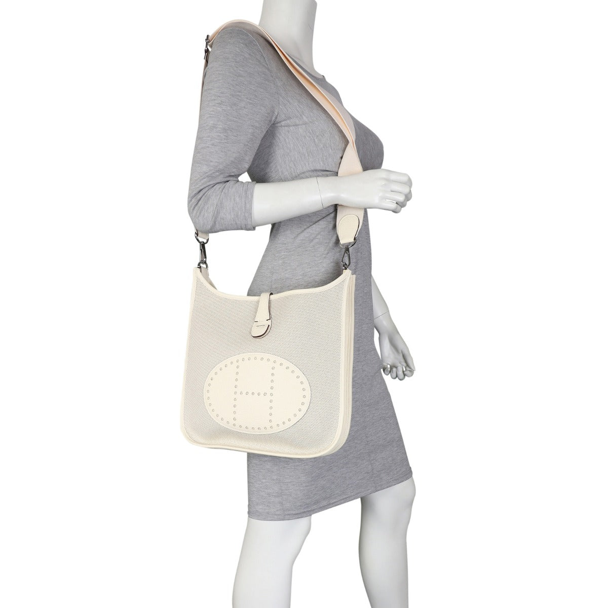 Hermes Evelyne III 29 Mannequin