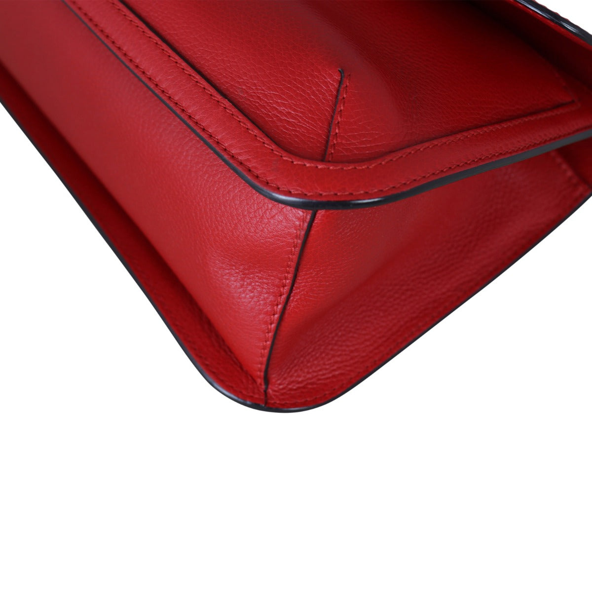 Gucci Daily Bamboo Flap Bag Medium Corner Close Up