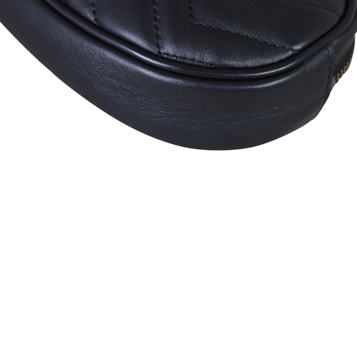 Gucci GG Marmont Belt Bag Corner Close Up