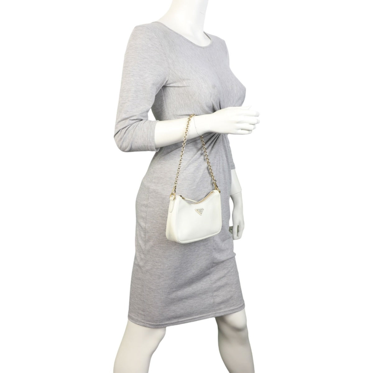 Prada Re-edition 2005 Saffiano Shoulder Bag