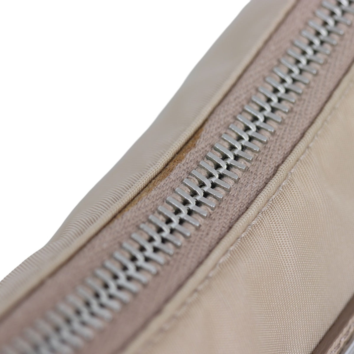 Prada Re-Edition 2005 Tessuto Mini Bag