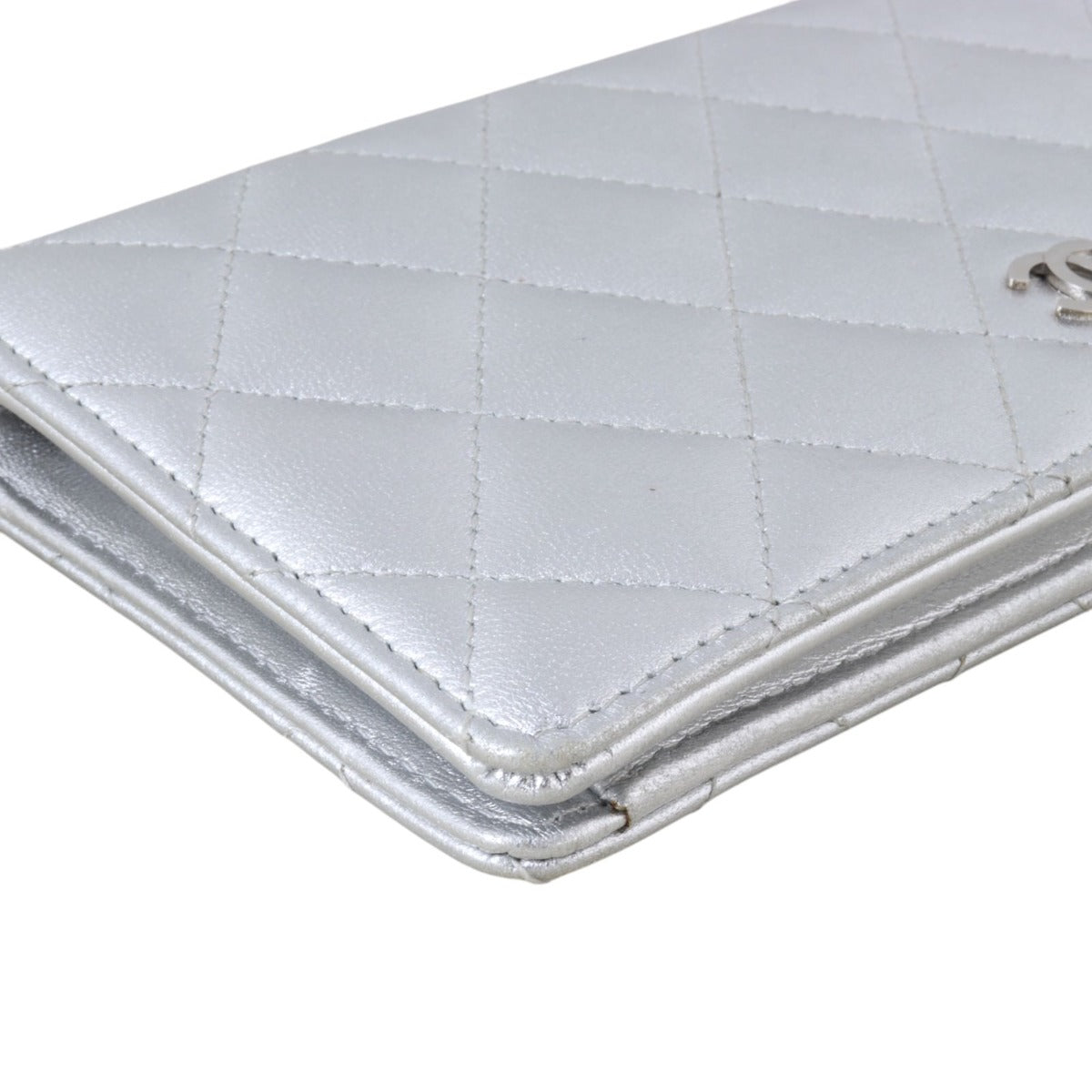 Chanel Classic CC Yen Wallet