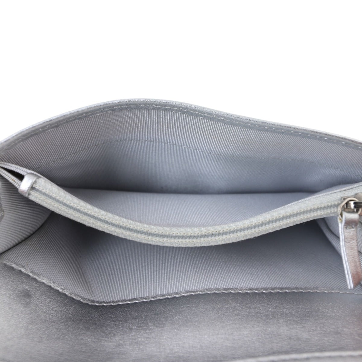 Chanel Classic CC Yen Wallet