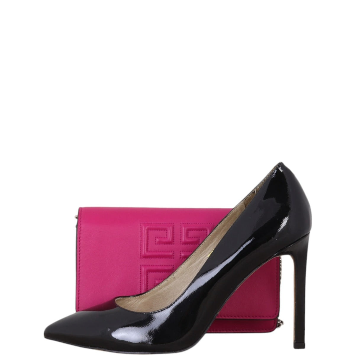 Givenchy Emblem 4G Wallet on Chain