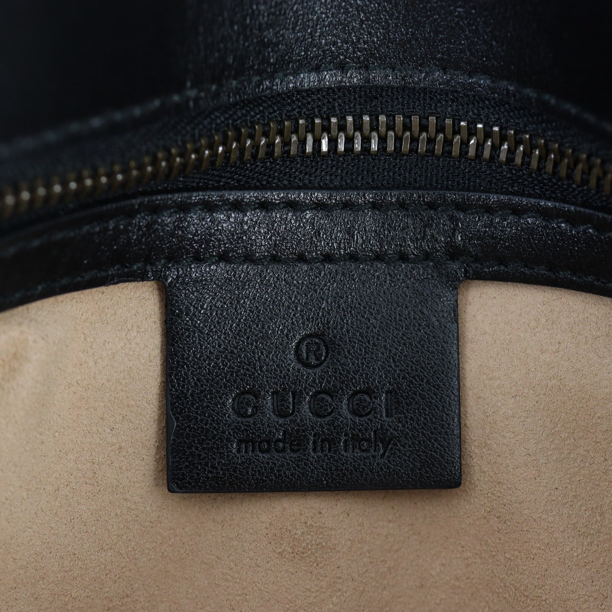 Gucci GG Marmont Matelasse Medium Shoulder Bag