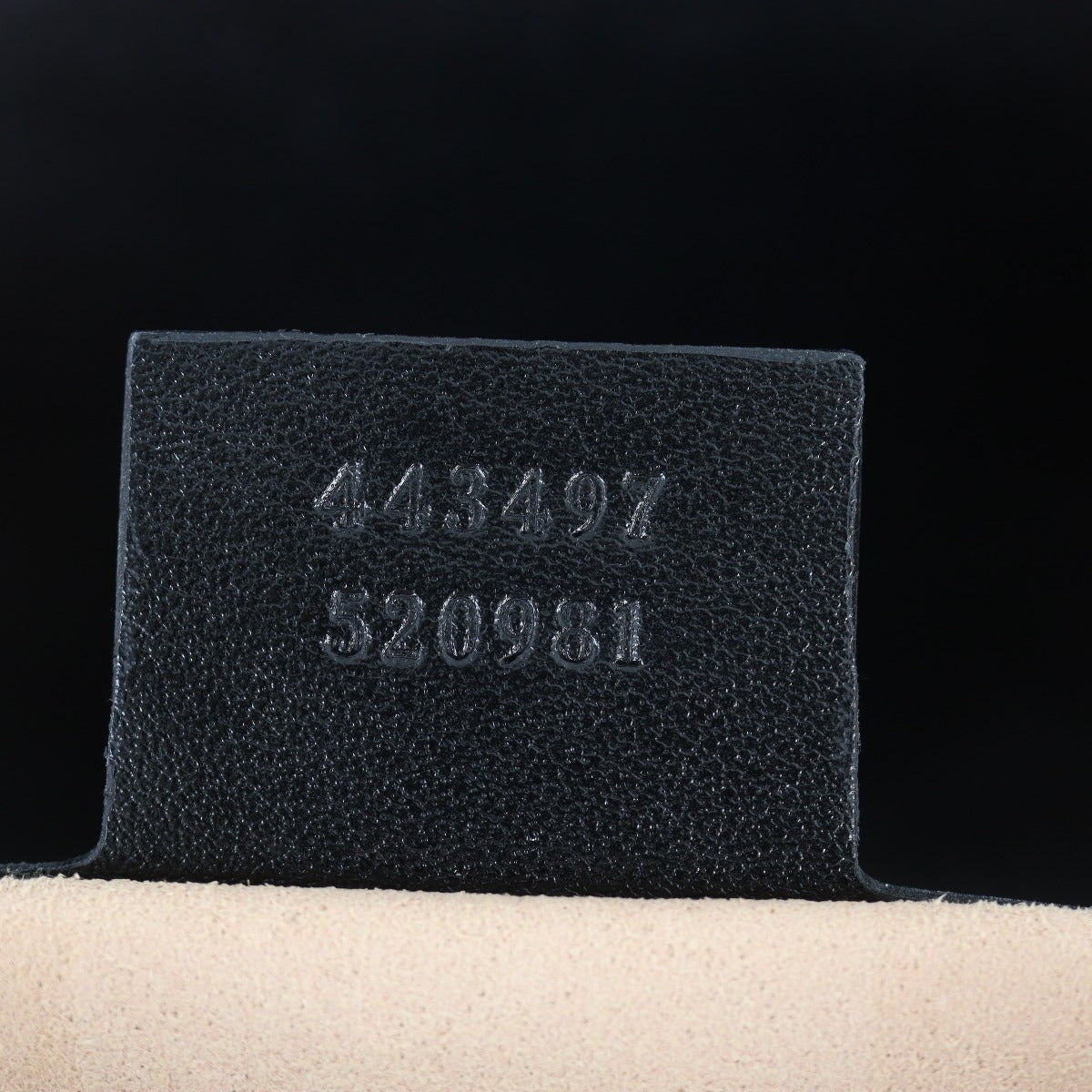 Gucci GG Marmont Matelasse Medium Shoulder Bag