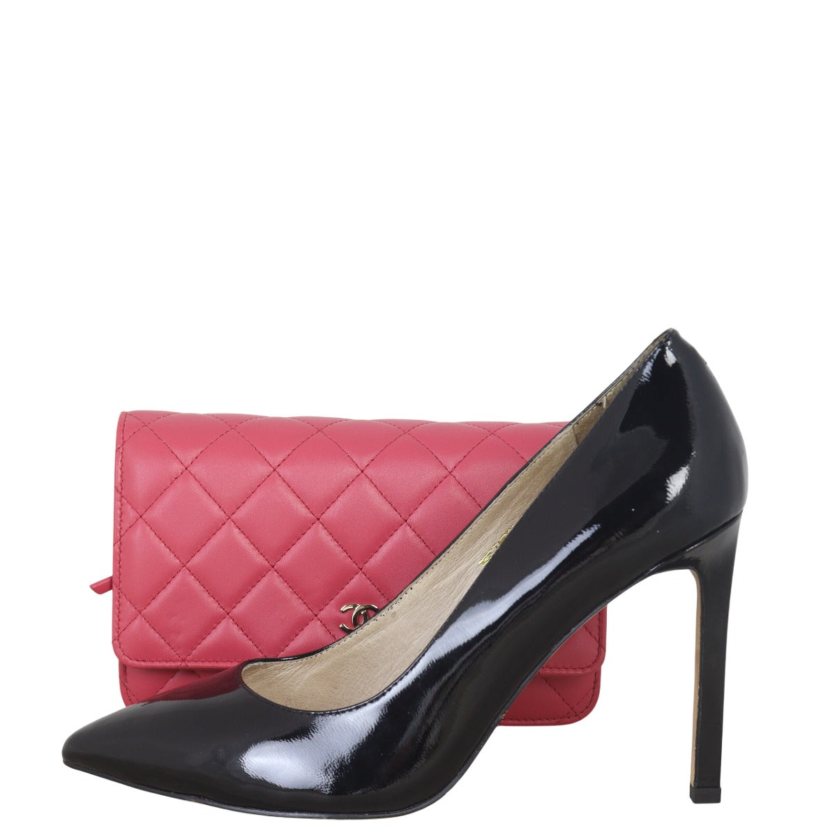 Chanel Classic Wallet on Chain