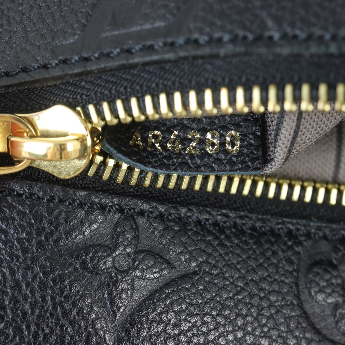 Louis Vuitton Pochette Metis Monogram Empreinte