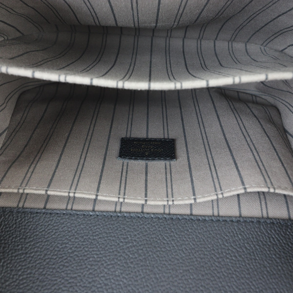 Louis Vuitton Pochette Metis Monogram Empreinte