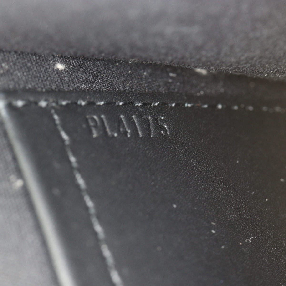 Louis Vuitton Louise Clutch Patent