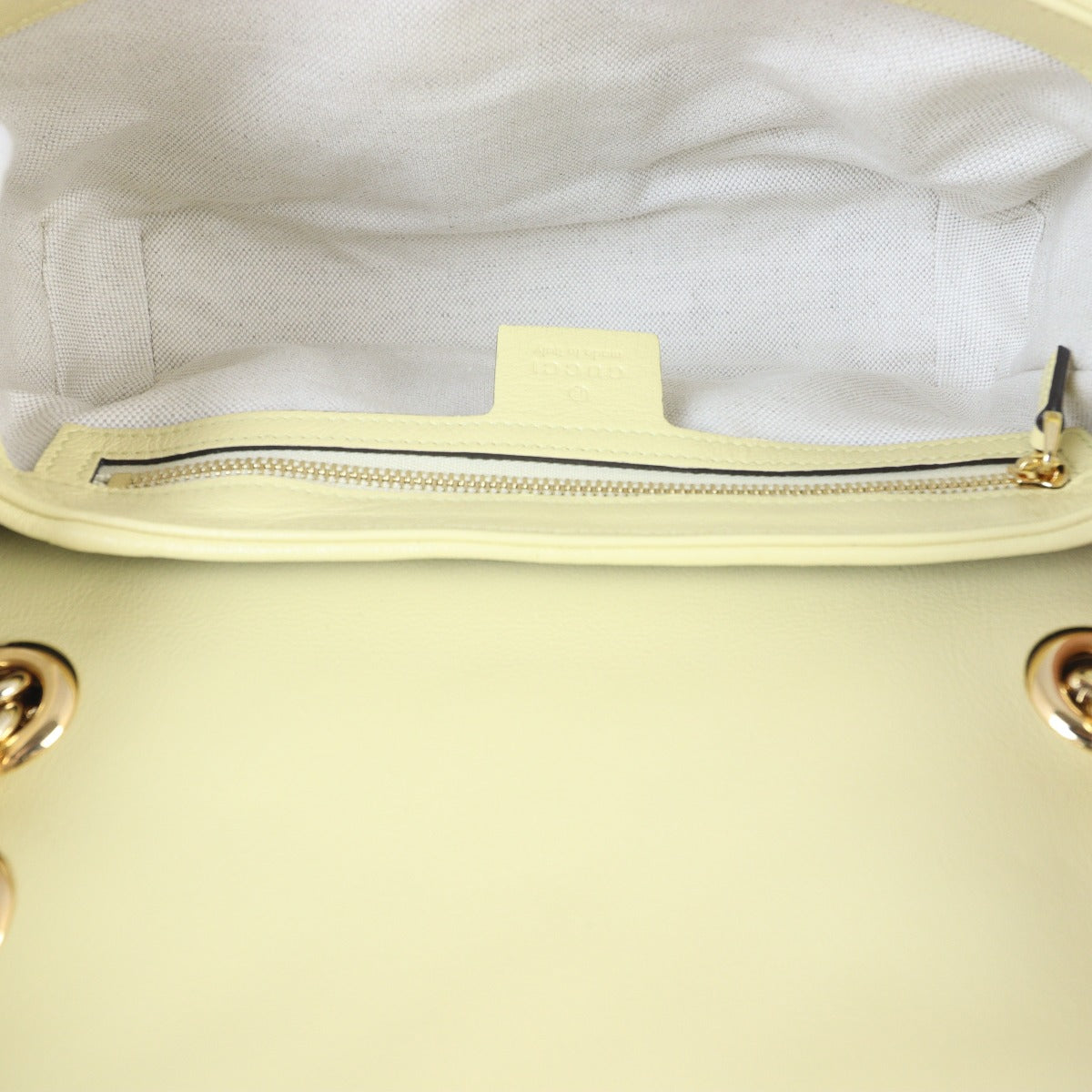 Gucci GG Marmont Matelasse Medium Shoulder Bag