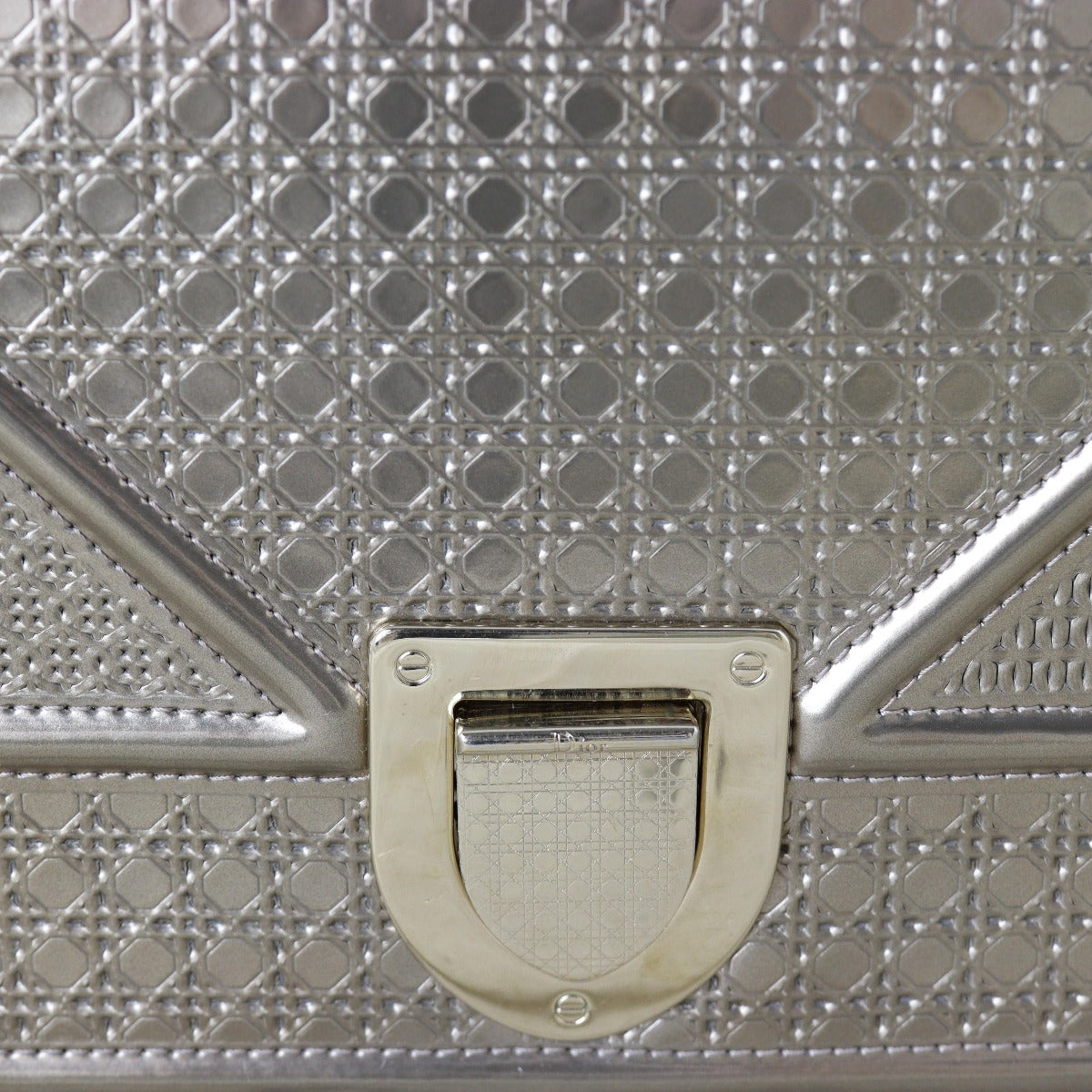 Dior Diorama Medium Micro-Cannage