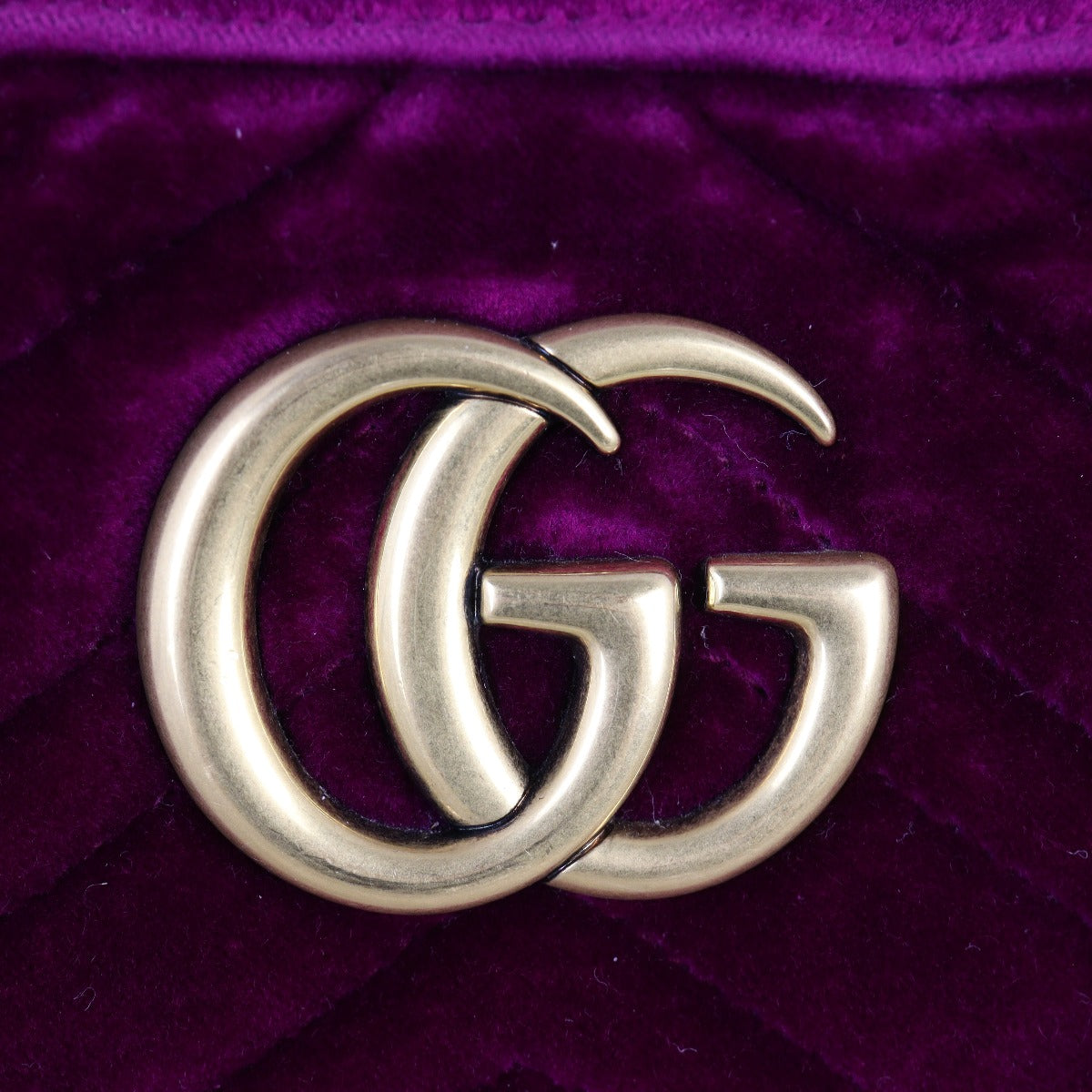 Gucci GG Marmont Velvet Small Camera Bag