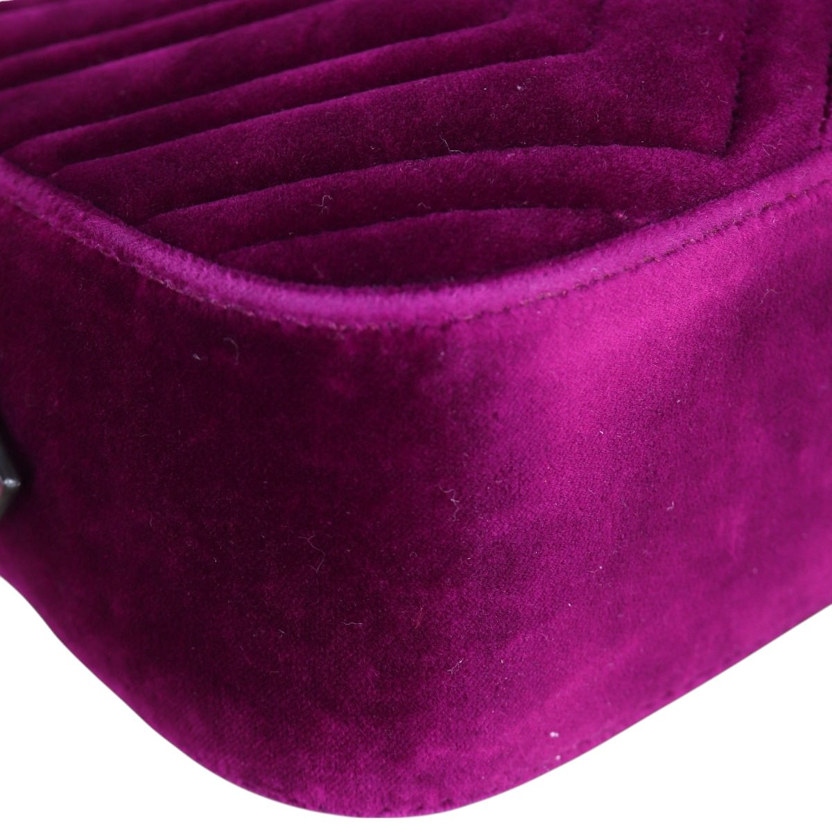 Gucci GG Marmont Velvet Small Camera Bag