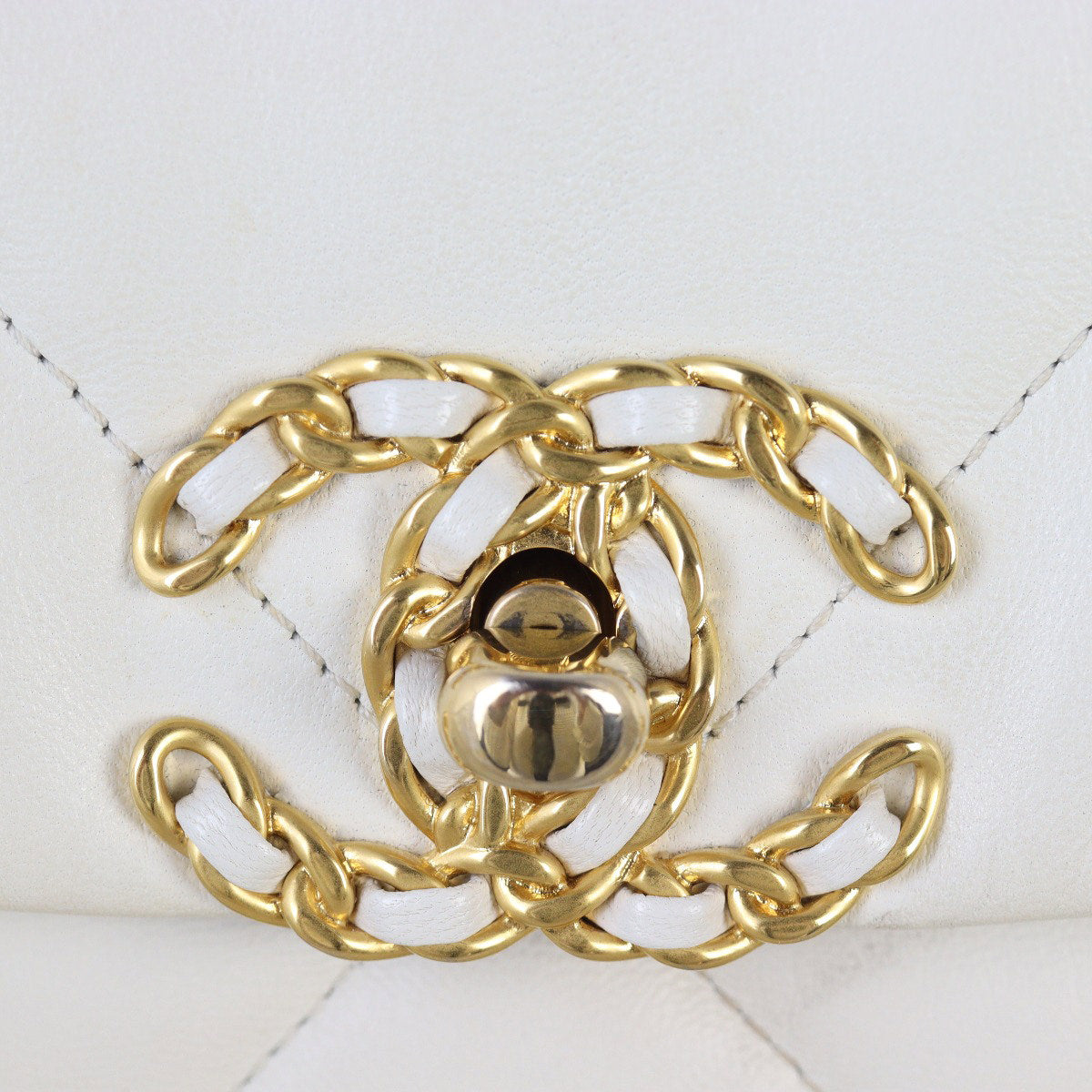 Chanel 19 Flap Bag Medium