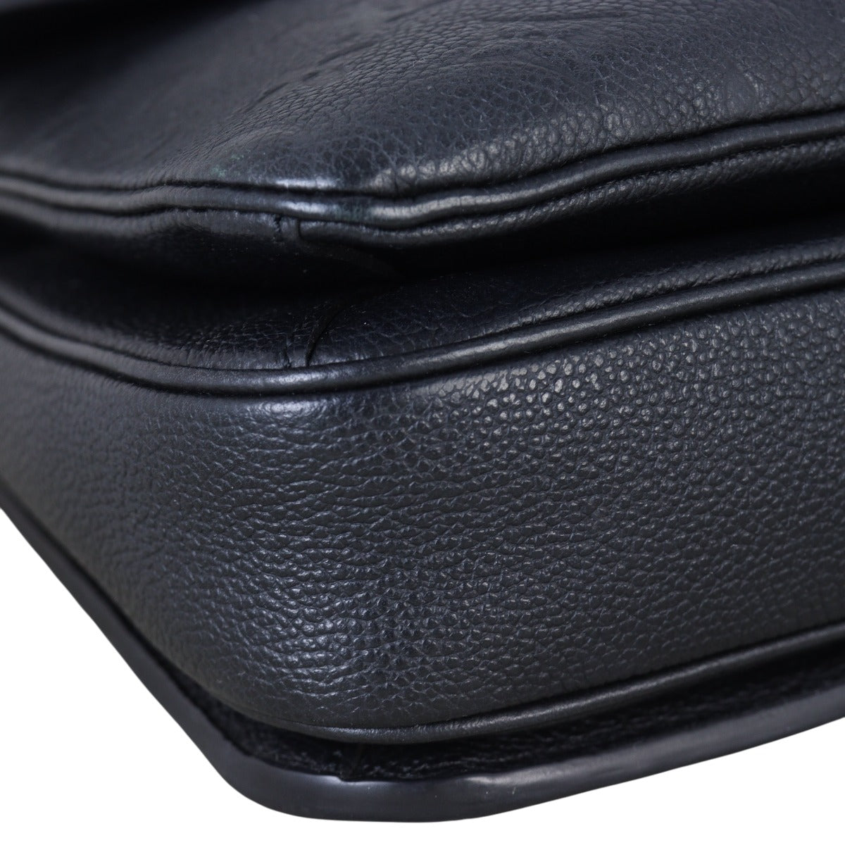 Louis Vuitton Pochette Metis Monogram Empreinte