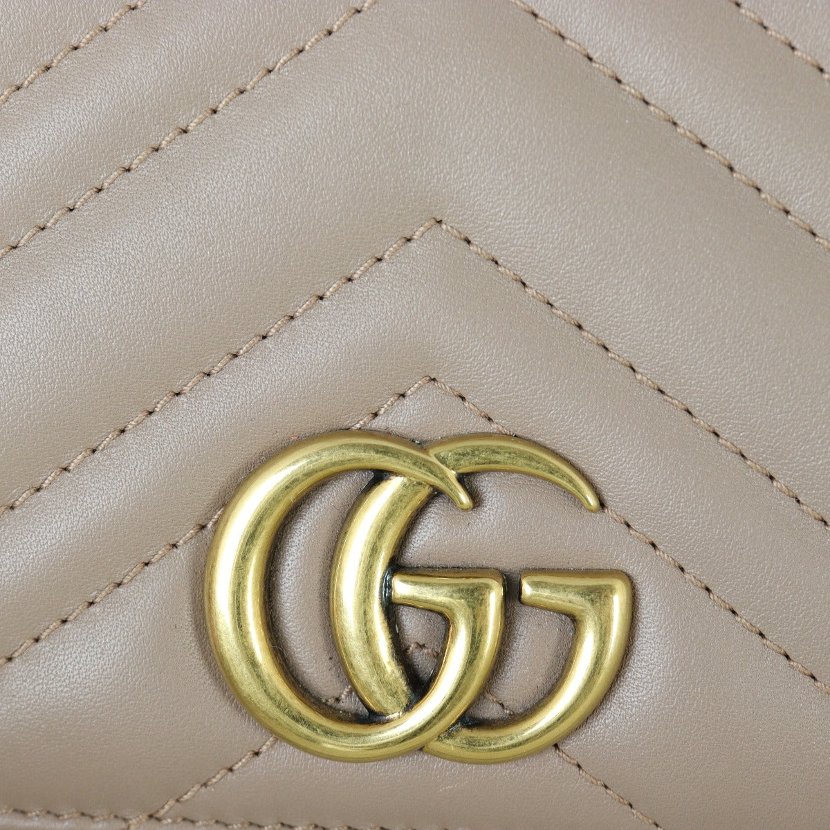 Gucci GG Marmont Super Mini Shoulder Bag