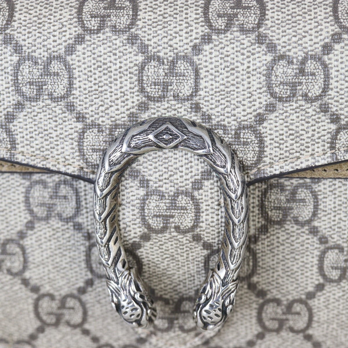 Gucci Dionysus GG Supreme Super Mini Bag