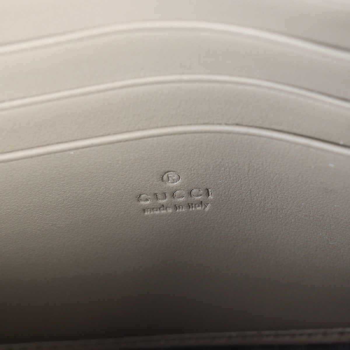 Gucci Dionysus GG Supreme Chain Wallet