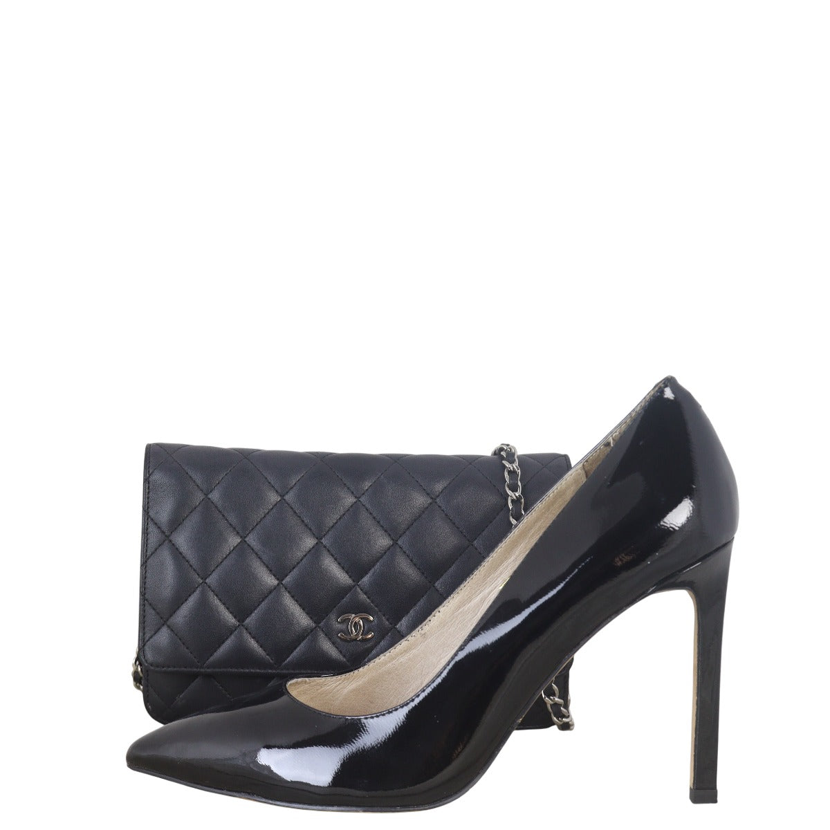 Chanel Classic Wallet on Chain