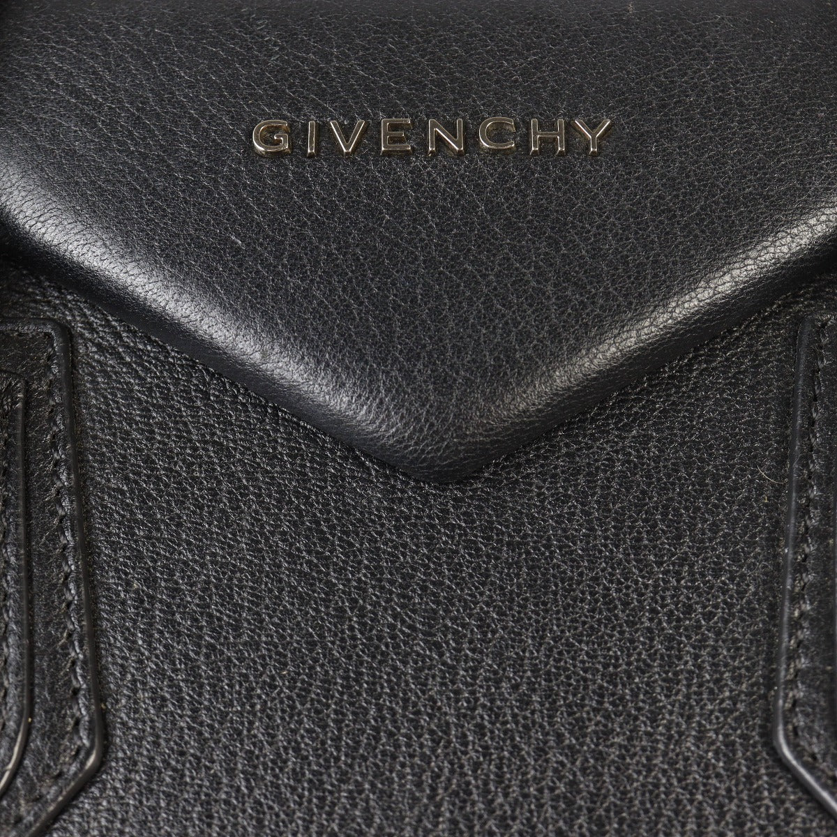 Givenchy Antigona Medium