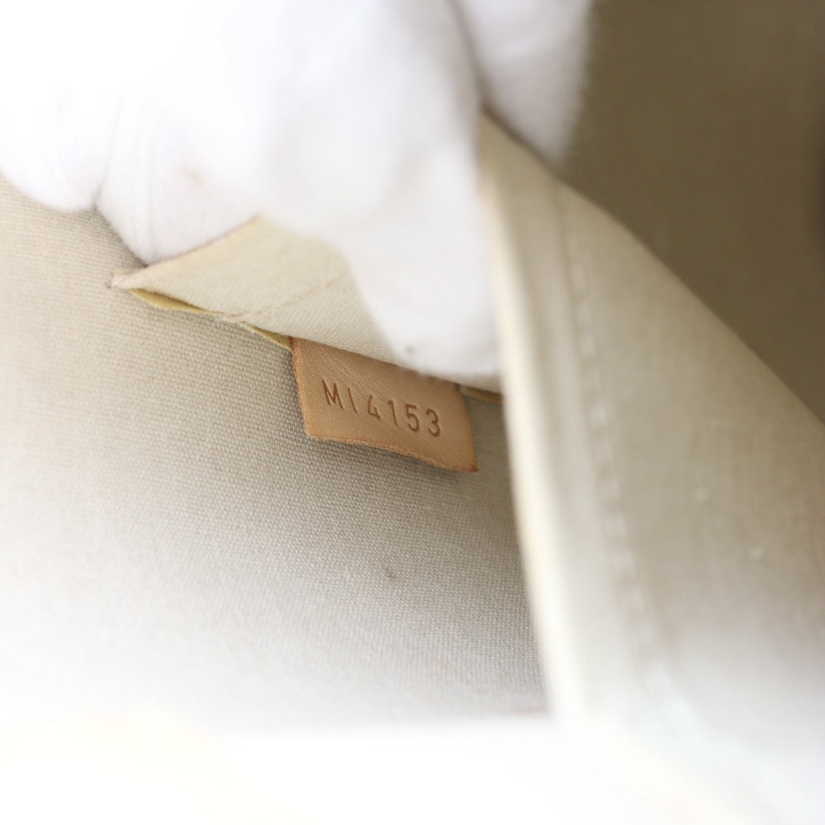 Louis Vuitton Alma PM Monogram Vernis