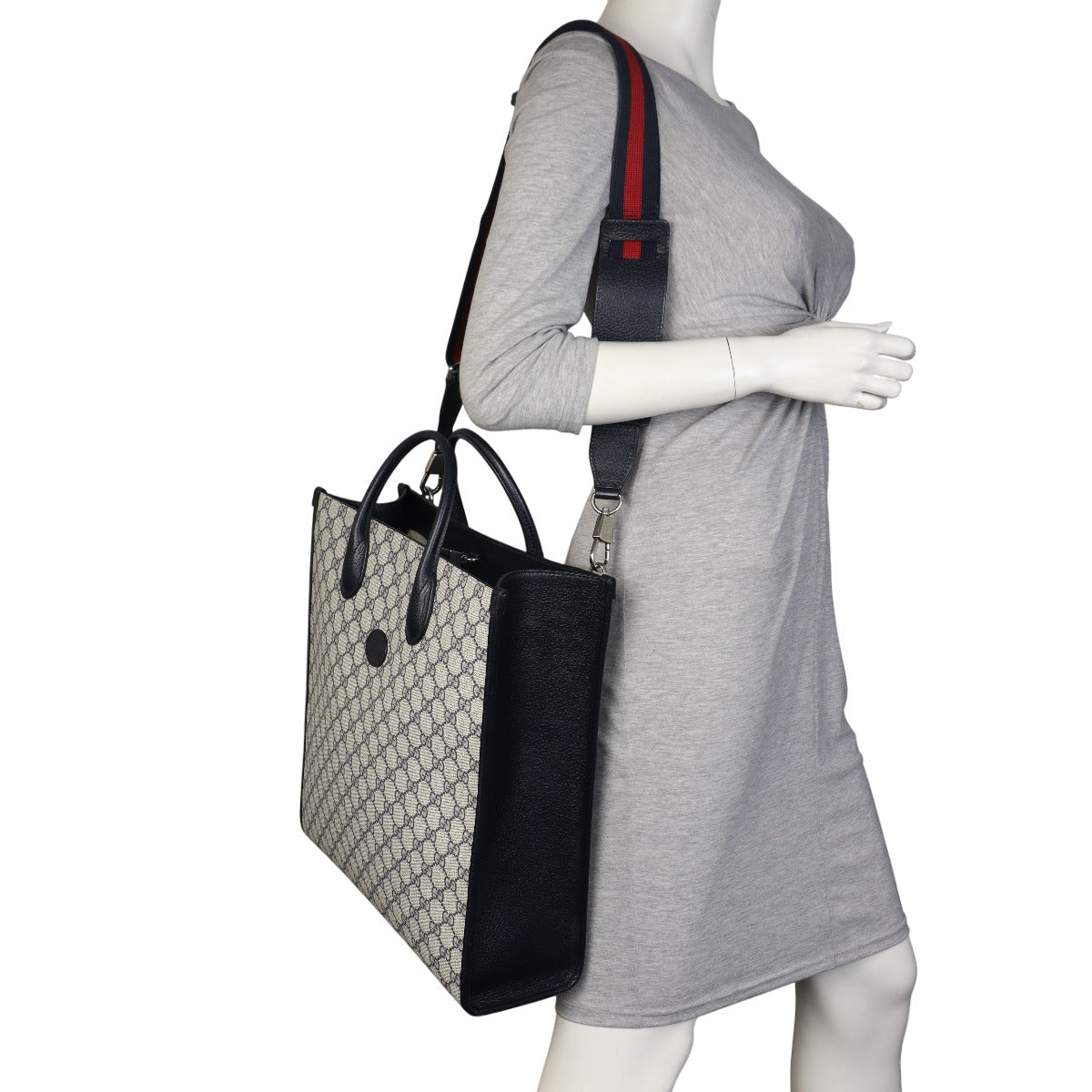 Gucci GG Supreme Interlocking G Tote Medium