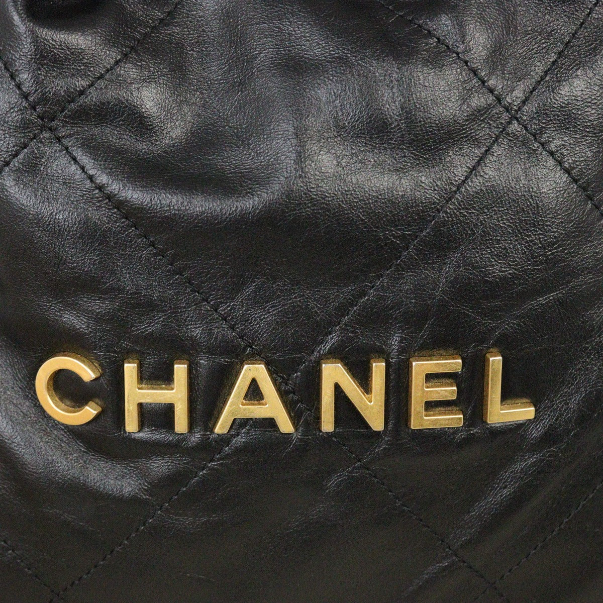 Chanel 22 Hobo Medium