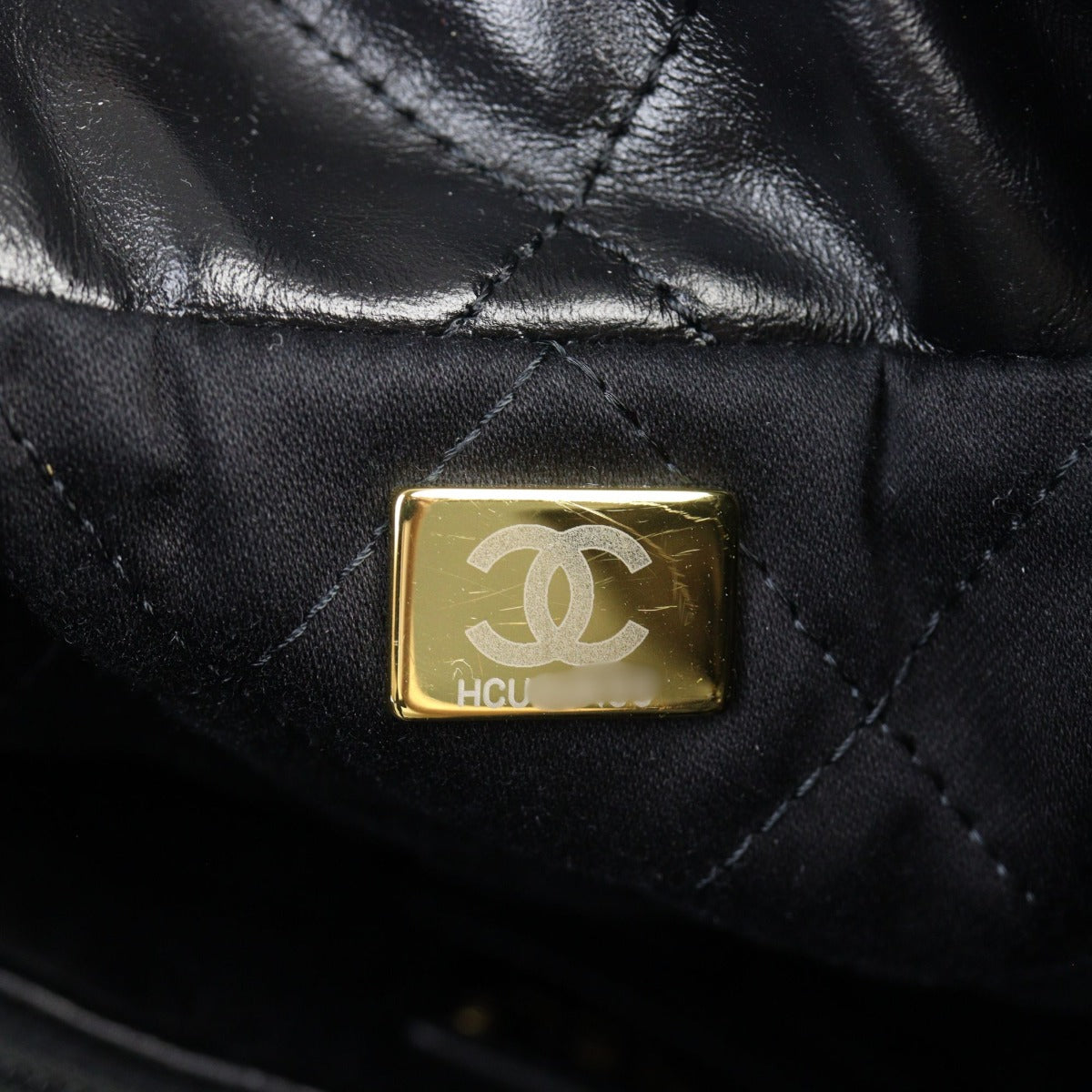 Chanel 22 Hobo Medium
