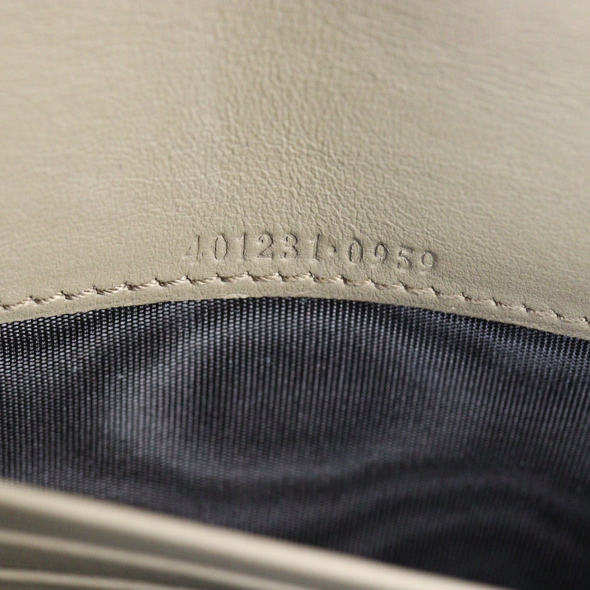 Gucci Dionysus GG Supreme Chain Wallet