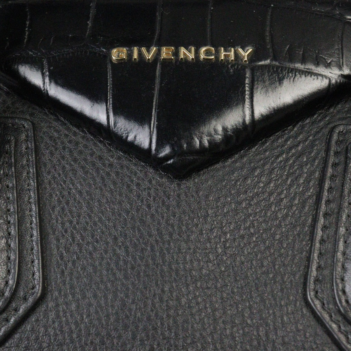 Givenchy Antigona Medium