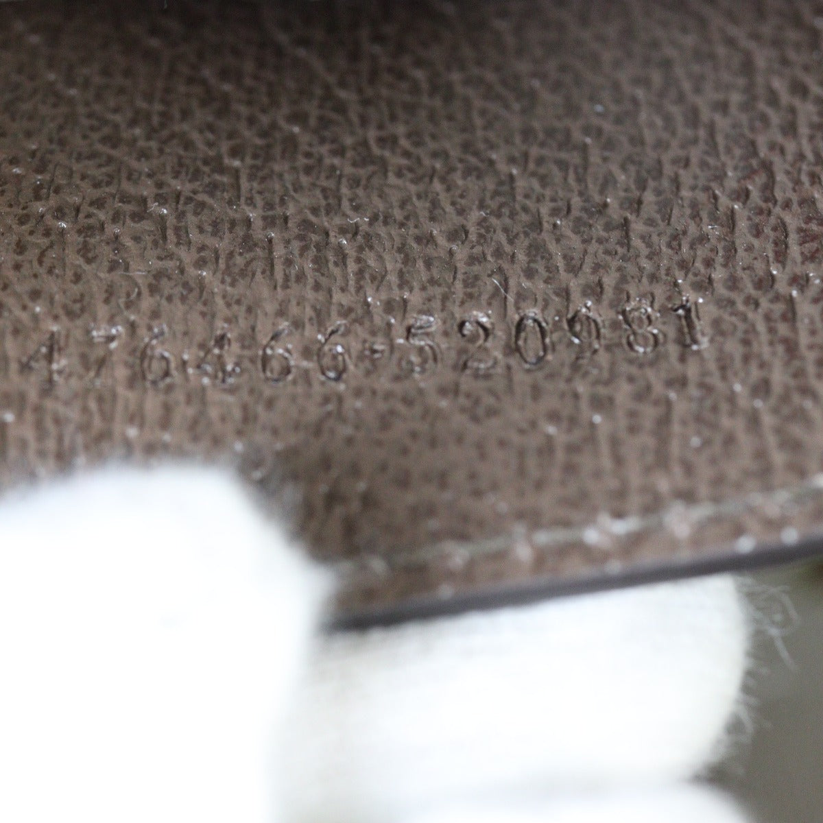 Gucci Neo Vintage GG Supreme Messenger Bag