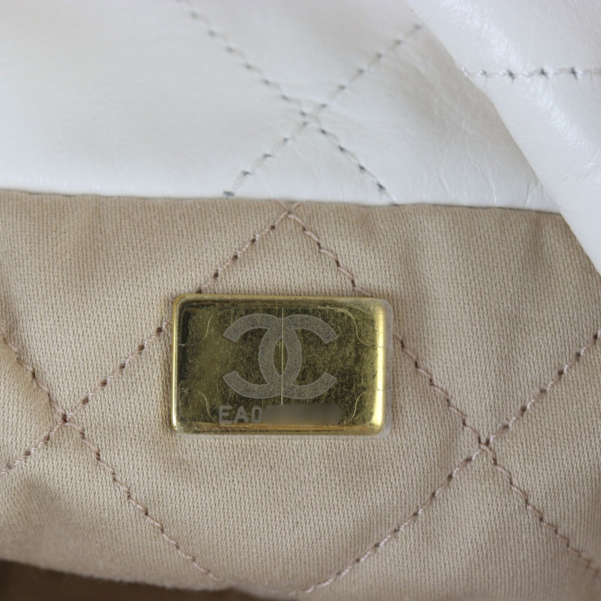 Chanel 22 Hobo Medium