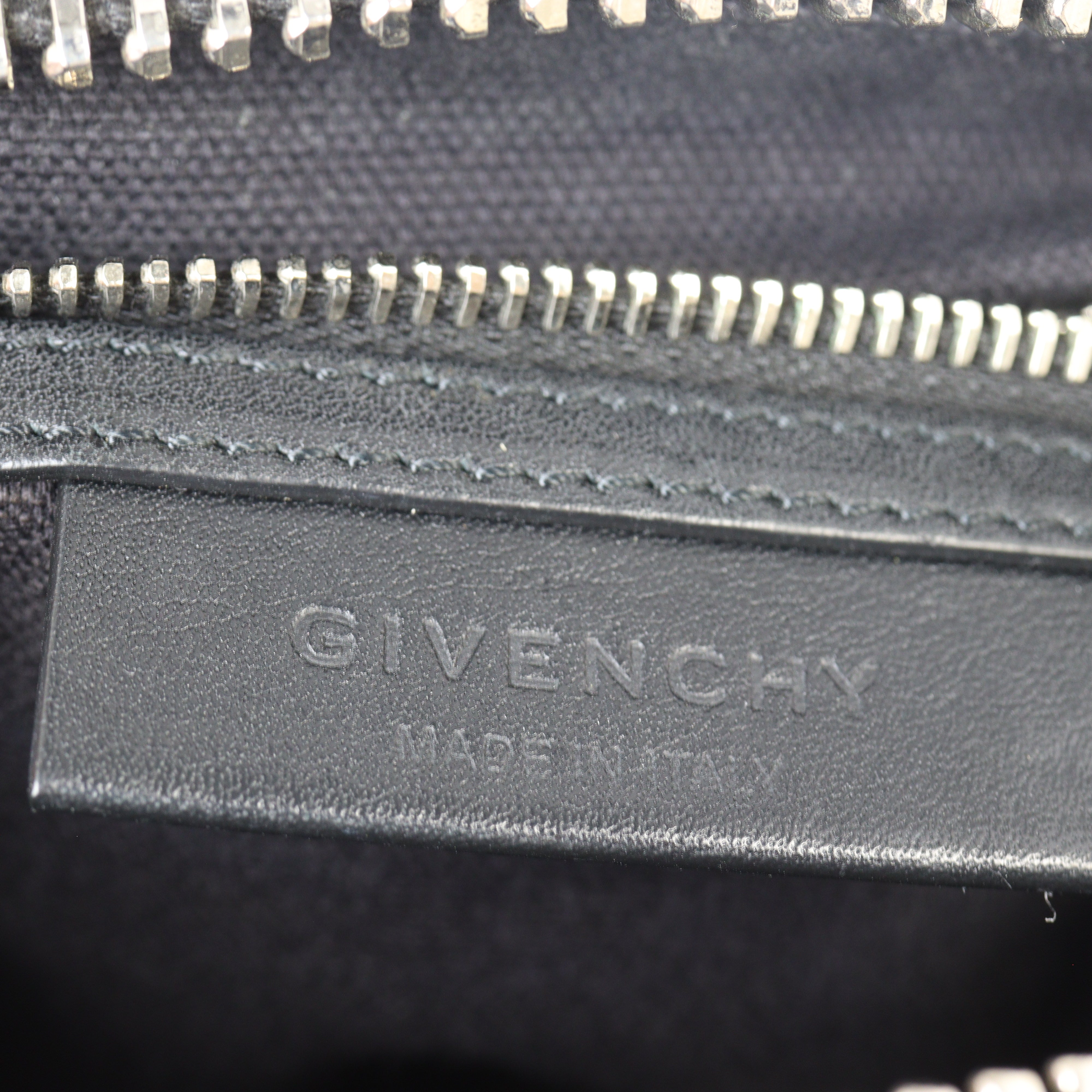 Givenchy Antigona Mini