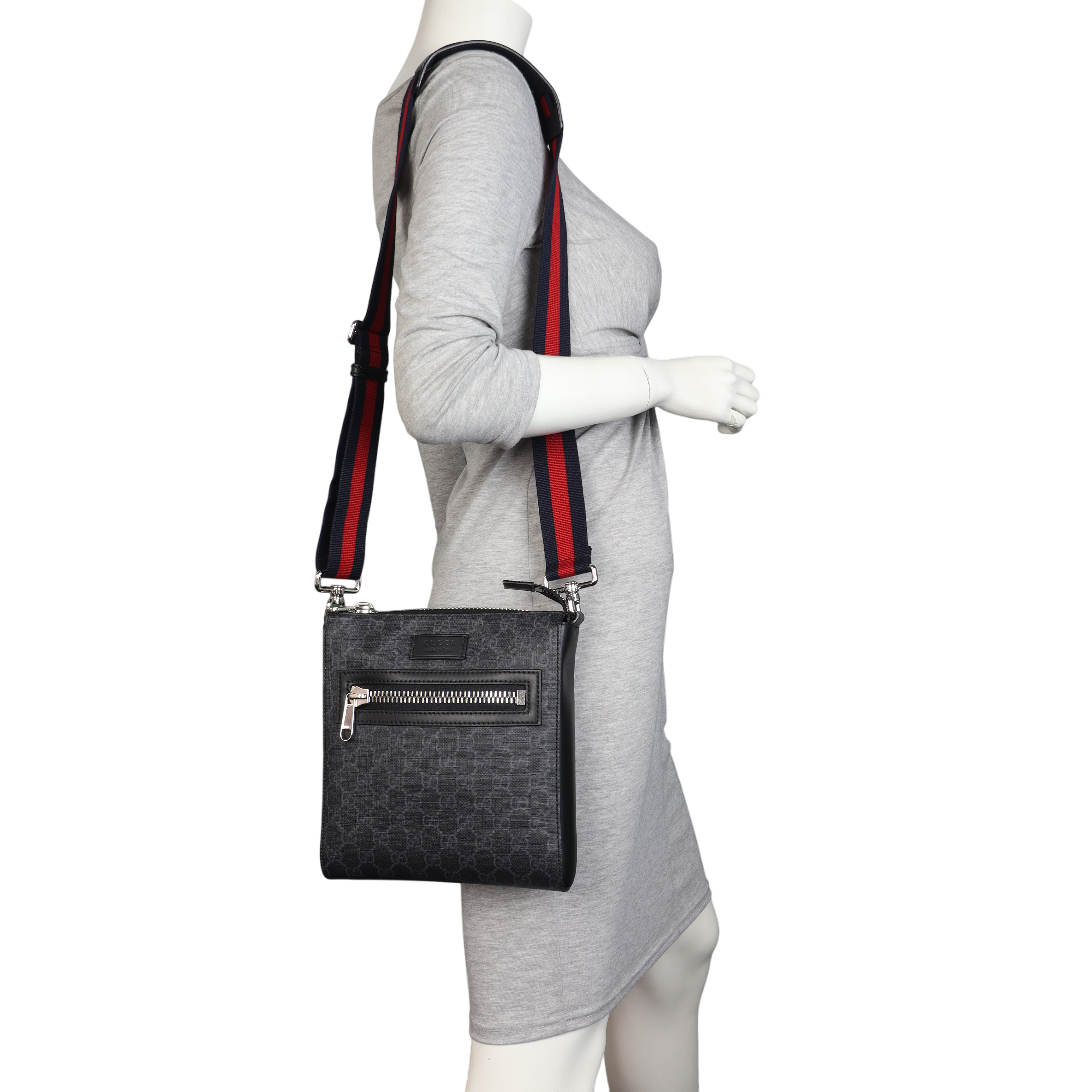 Gucci GG Supreme Messenger Bag Small