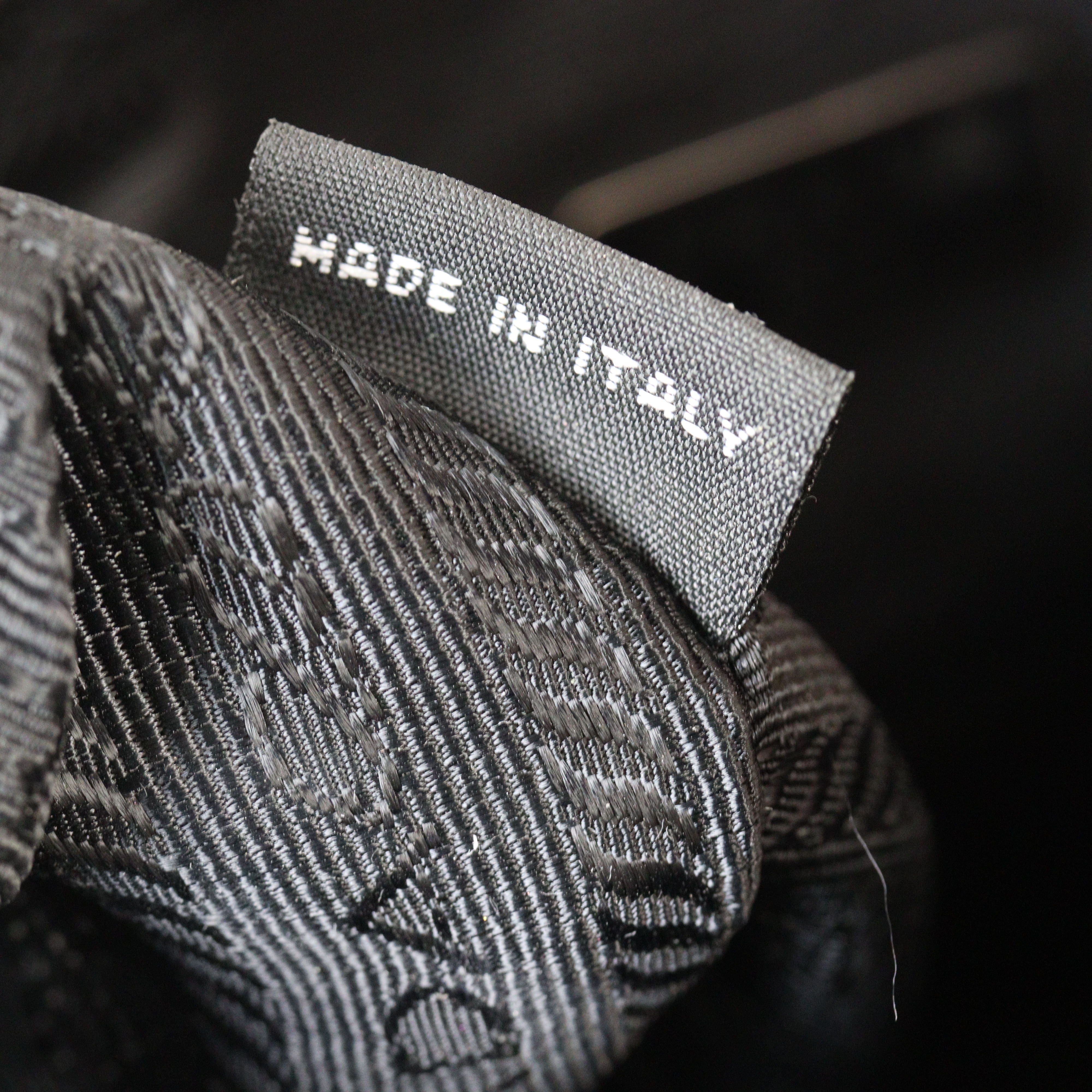 Prada Re-Edition 2005 Tessuto Shoulder Bag