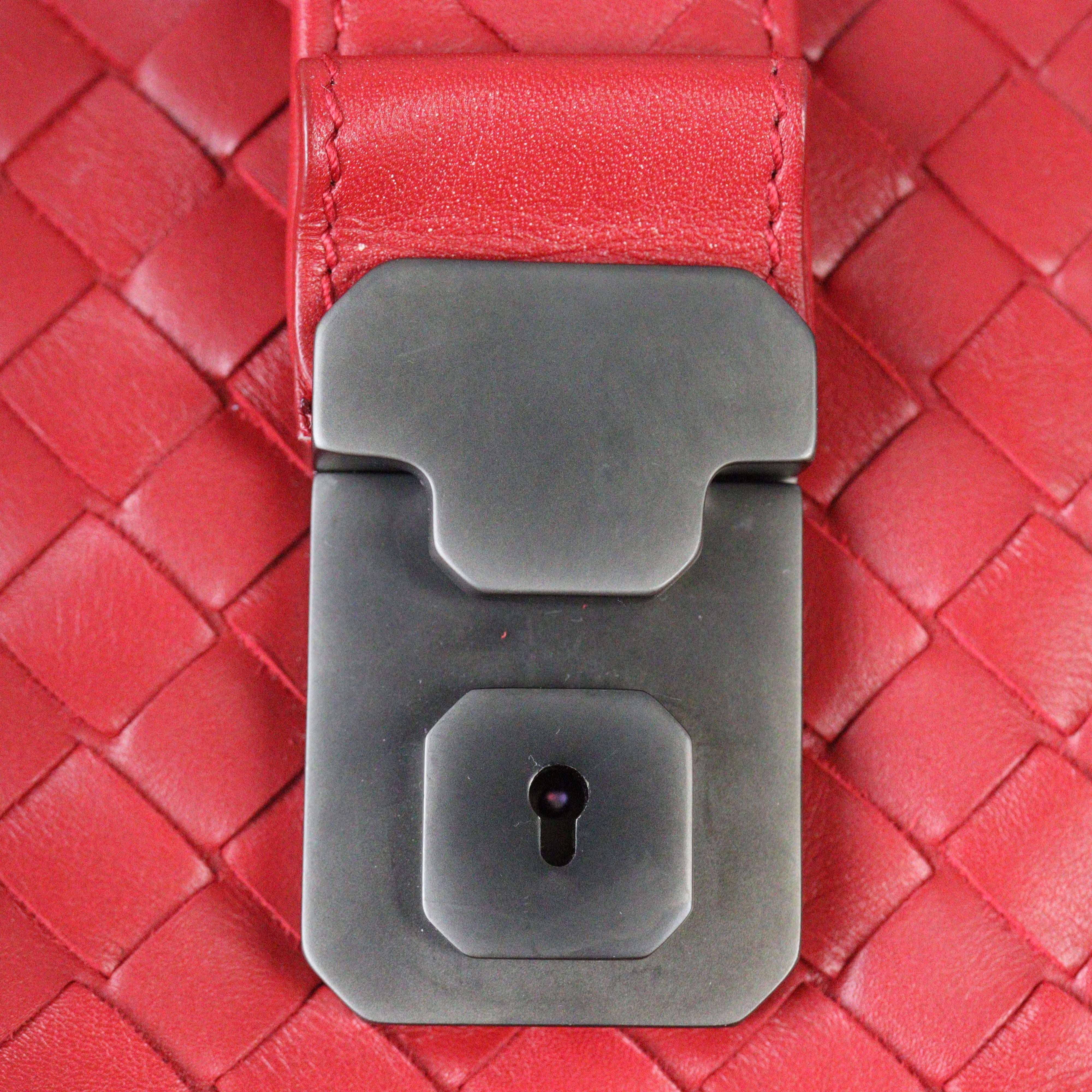 Bottega Veneta Intrecciato Roma Bag Large