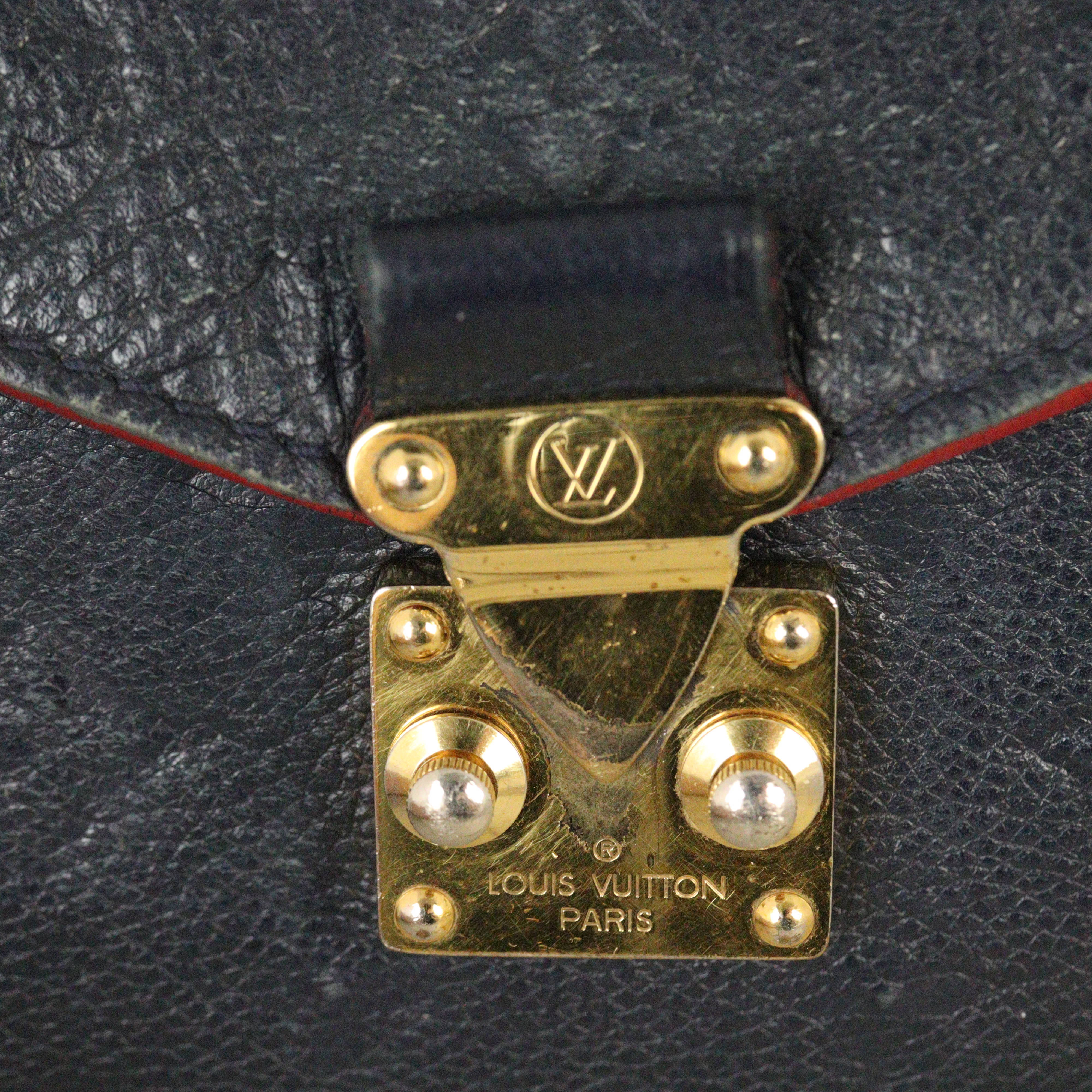 Louis Vuitton Pochette Metis Monogram Empreinte