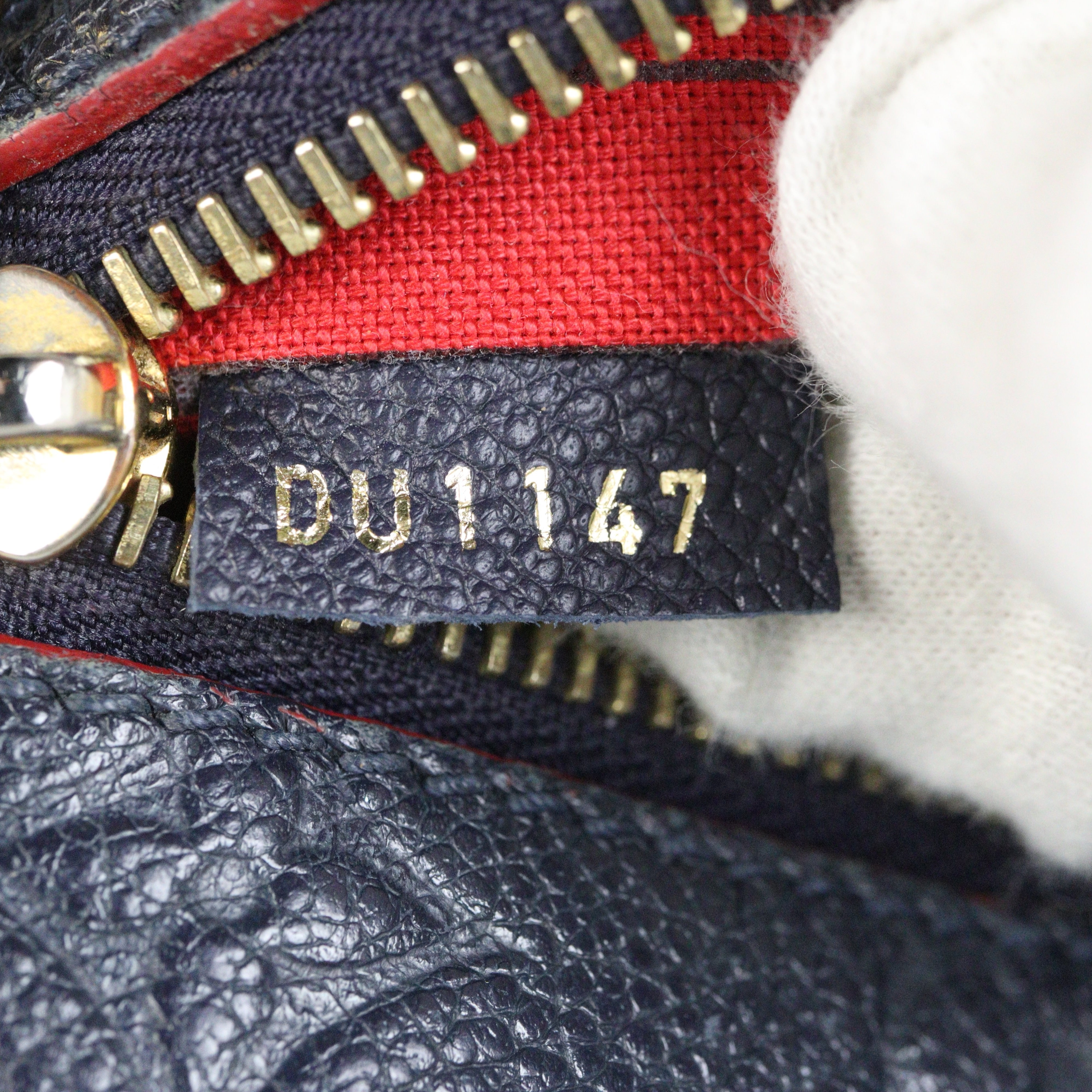 Louis Vuitton Pochette Metis Monogram Empreinte