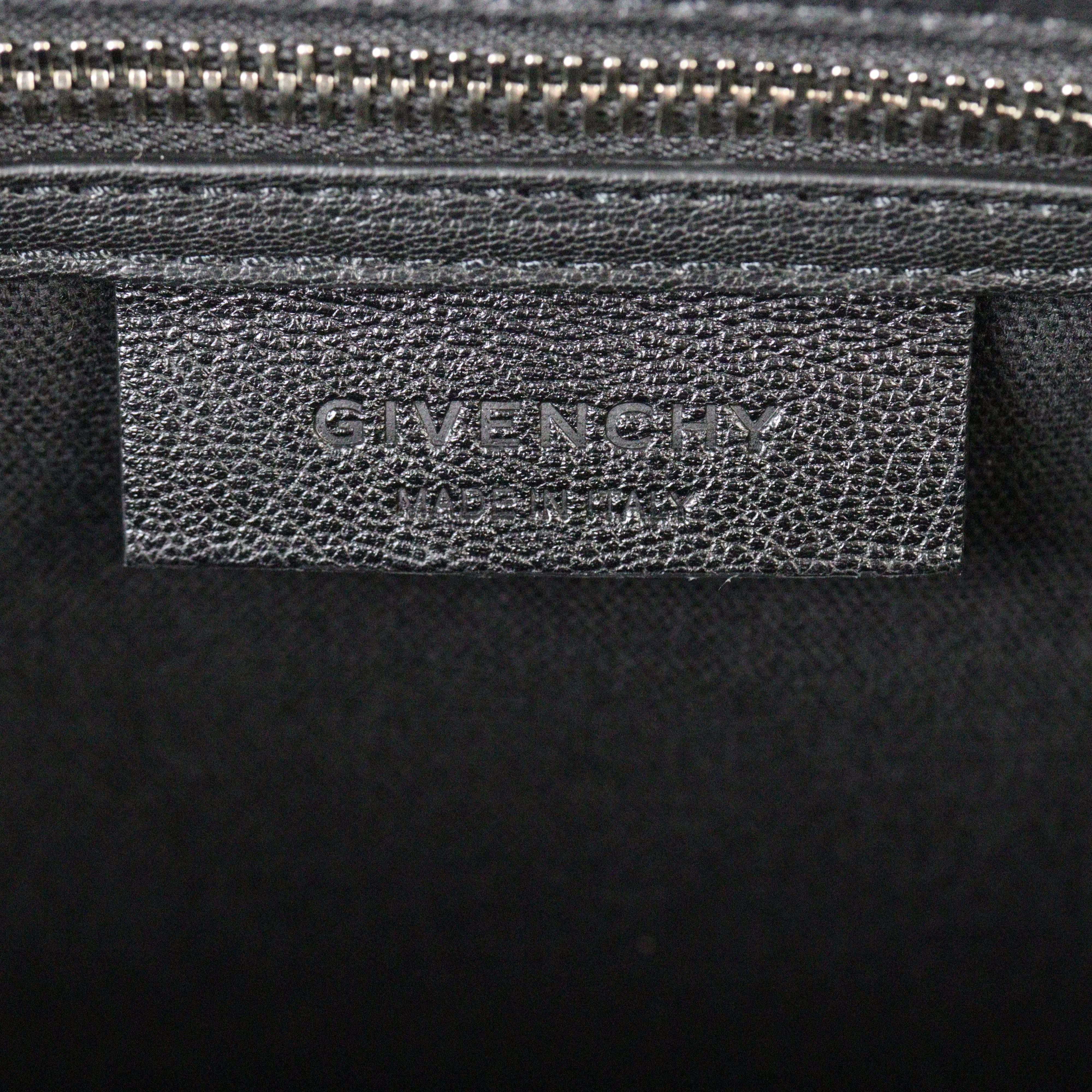 Givenchy Antigona Medium