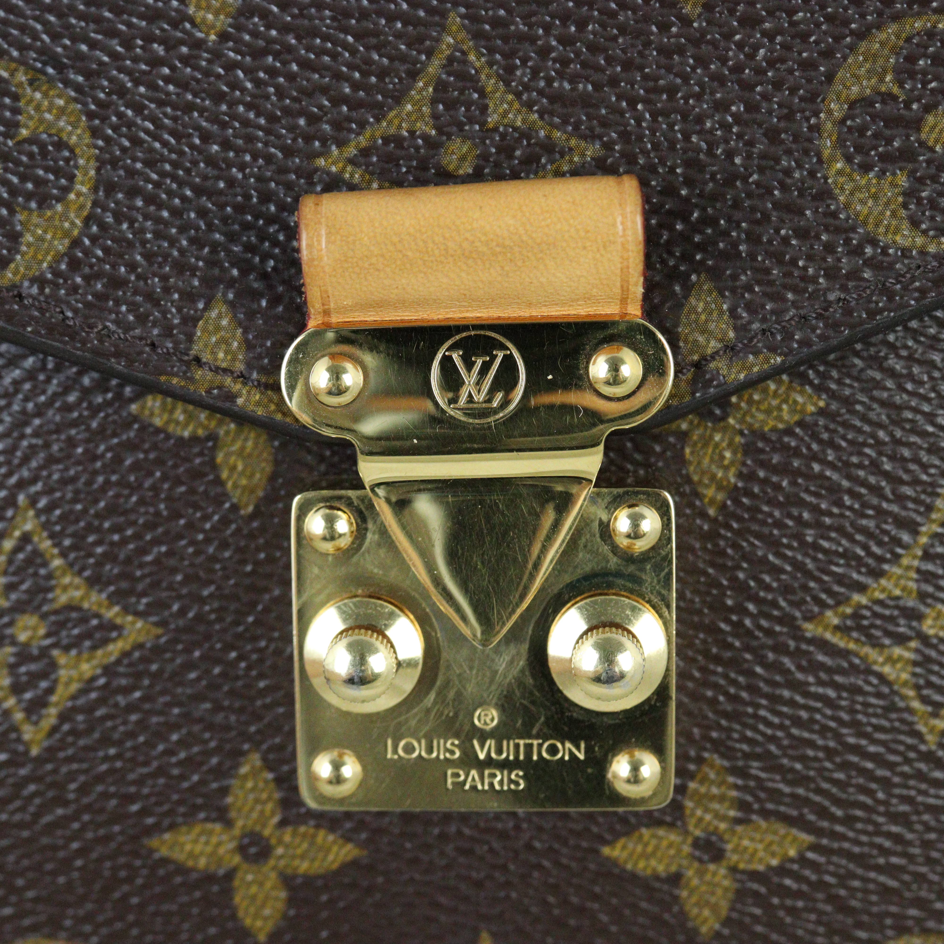 Louis Vuitton Pochette Metis Monogram