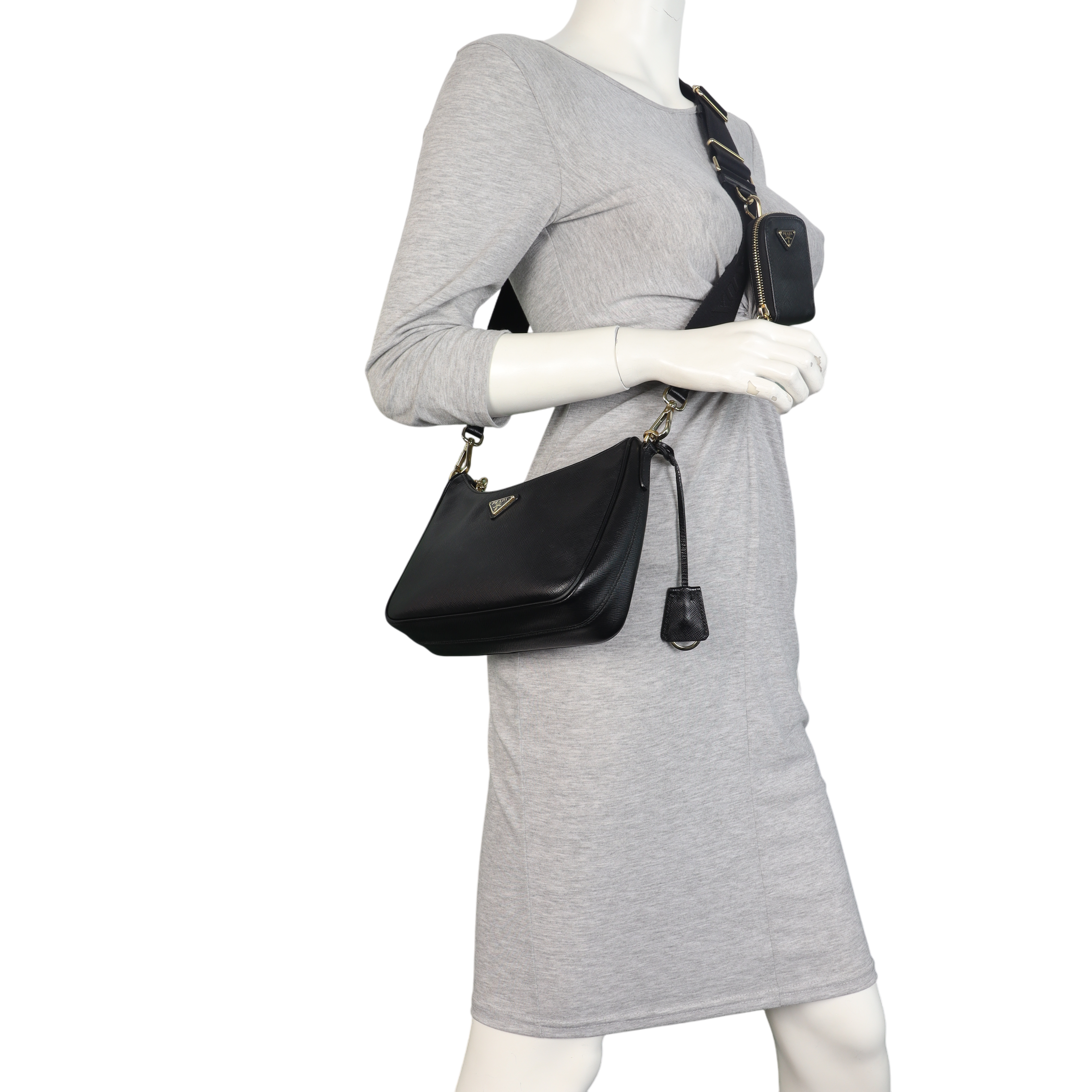 Prada Re-edition 2005 Saffiano Shoulder Bag