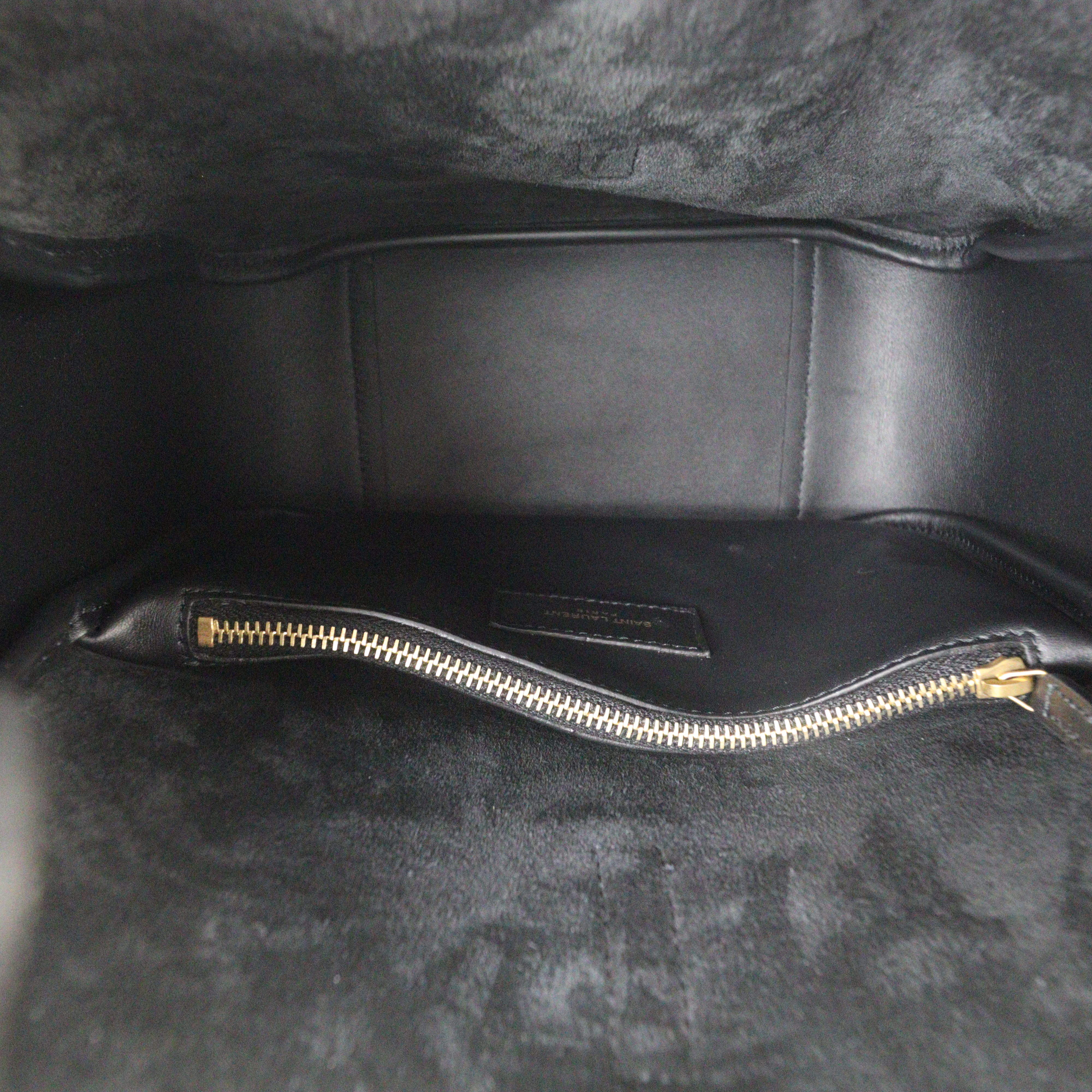 Saint Laurent Le 5 a 7 Soft Small Shoulder Bag