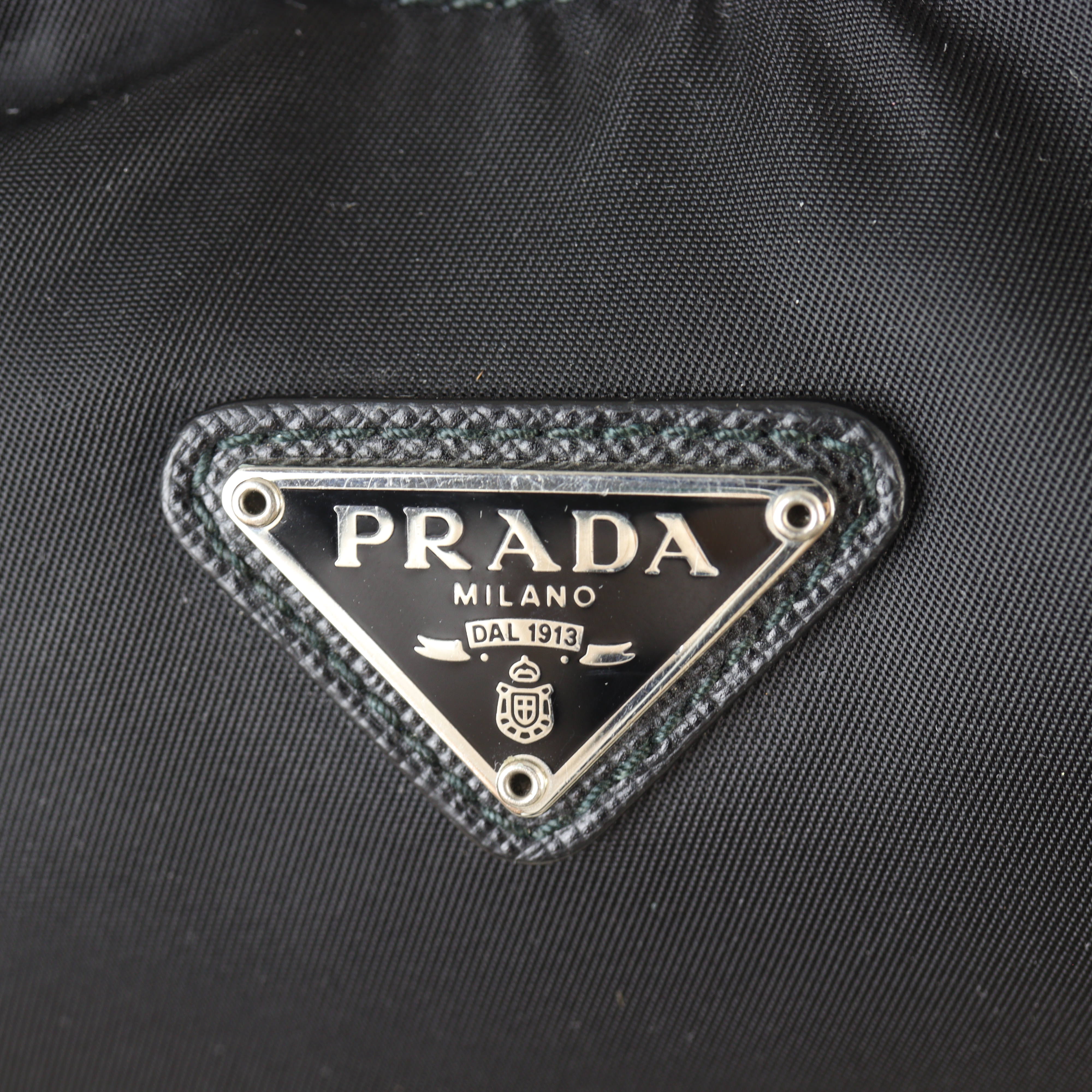 Prada Re-Edition 2006 Tessuto Chain Bag