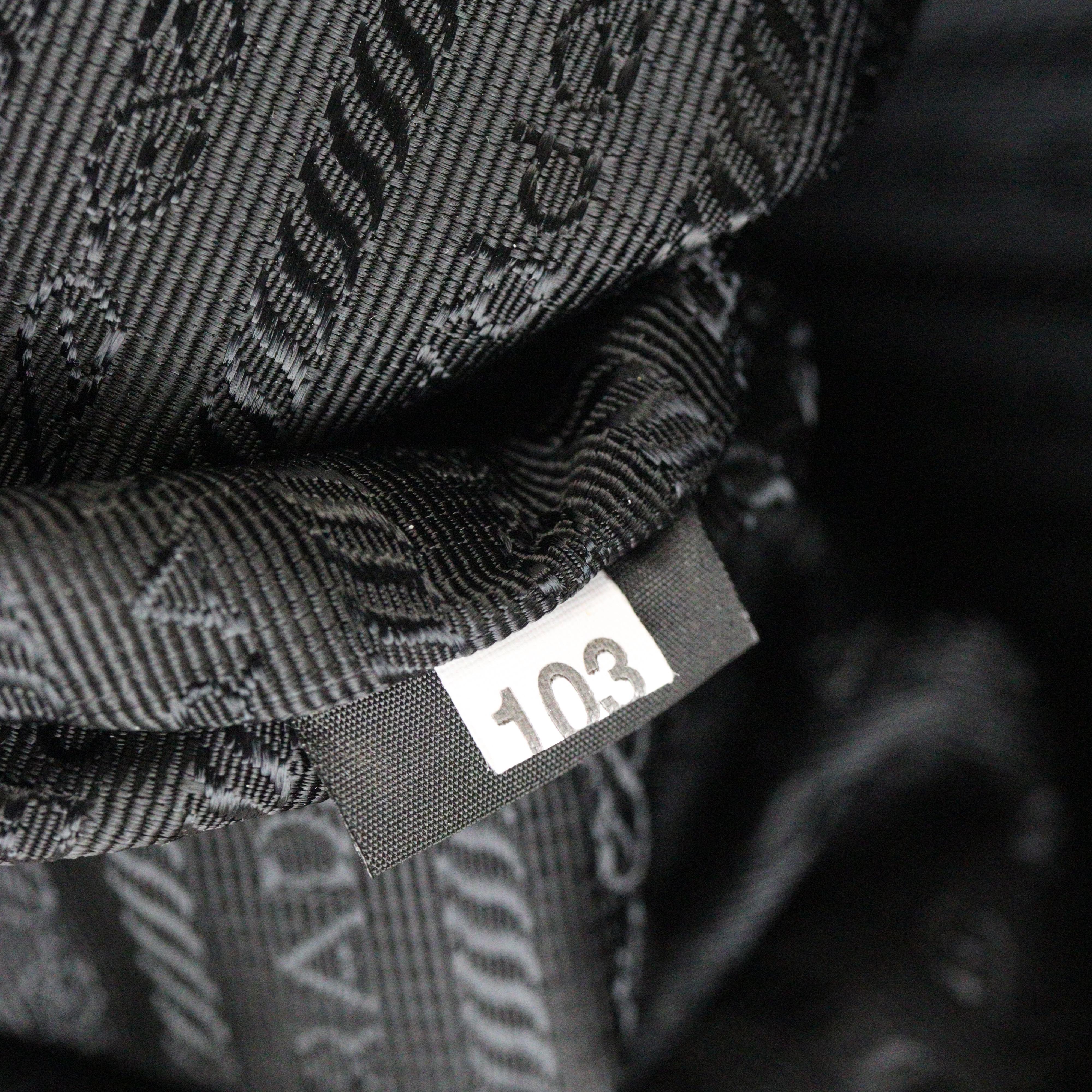 Prada Re-Edition 2006 Tessuto Chain Bag