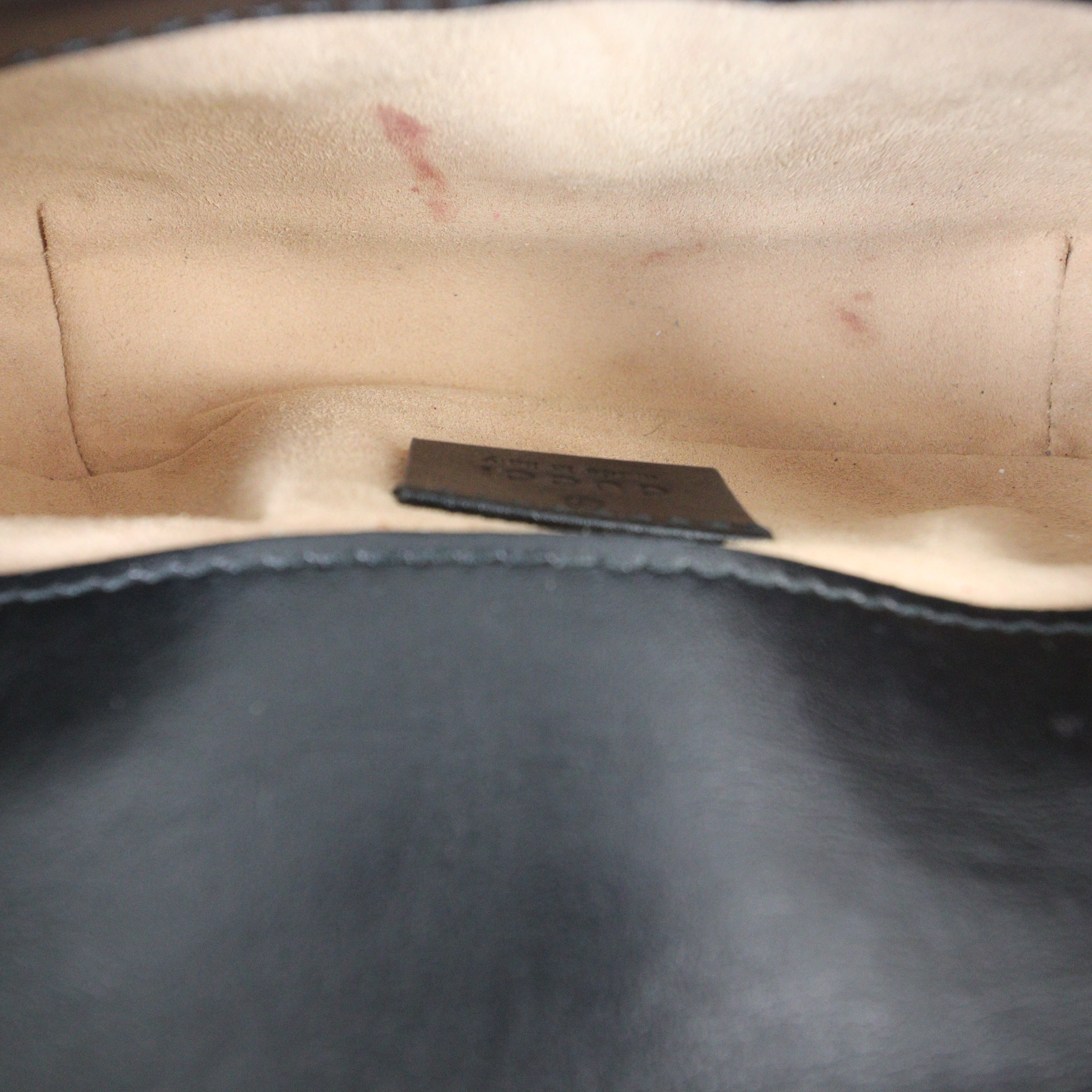 Gucci GG Marmont Super Mini Shoulder Bag