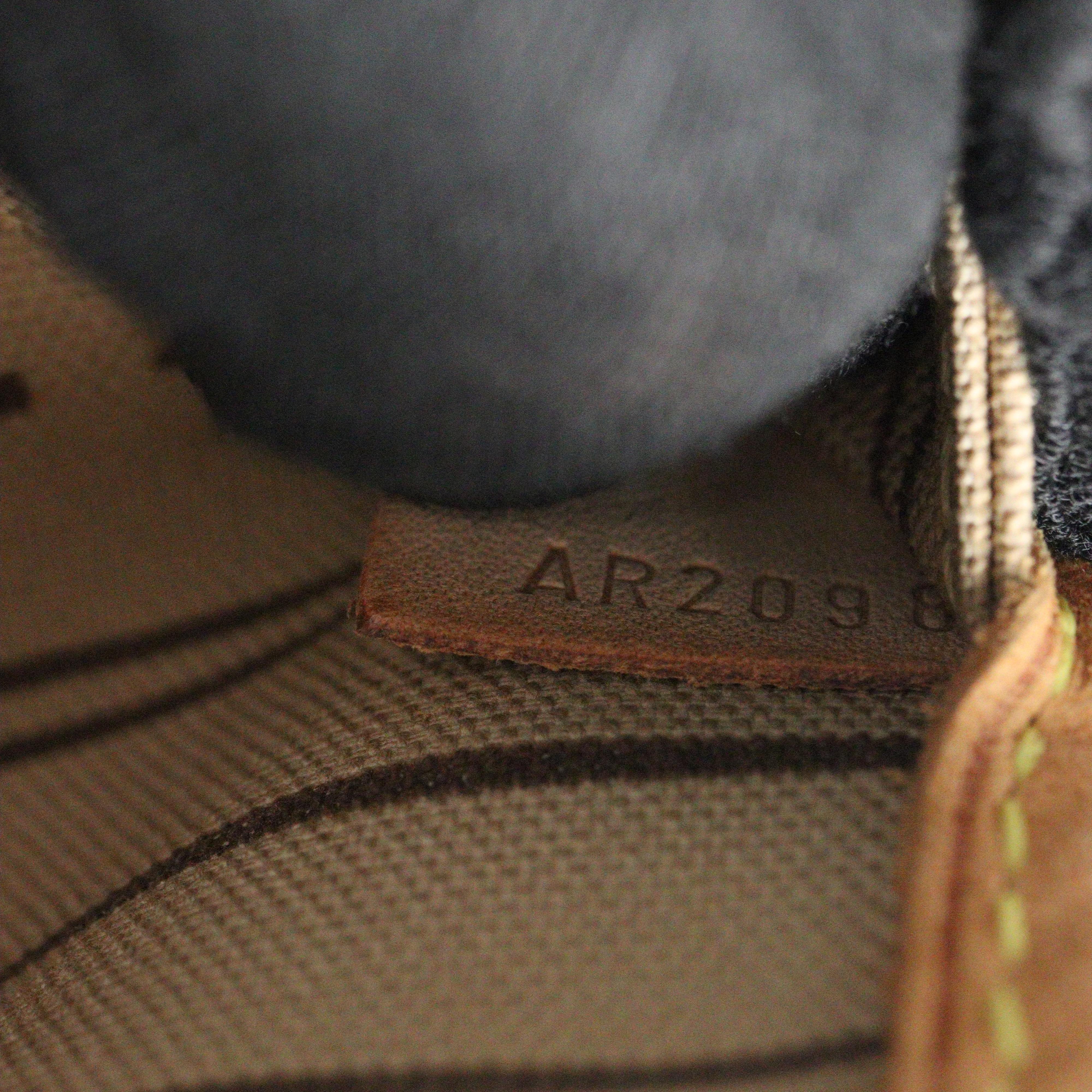 Louis Vuitton Neverfull MM Monogram