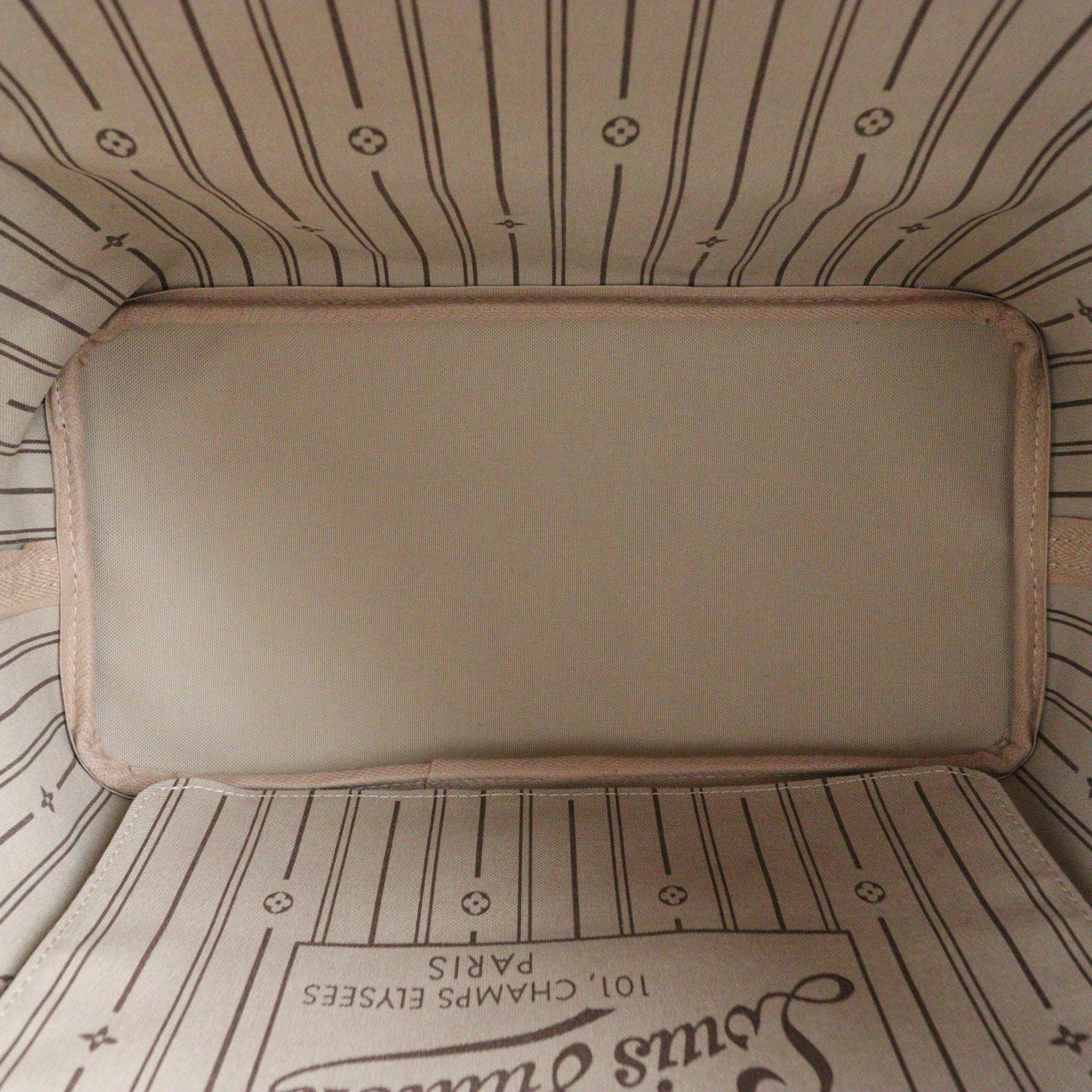 Louis Vuitton Neverfull MM Monogram